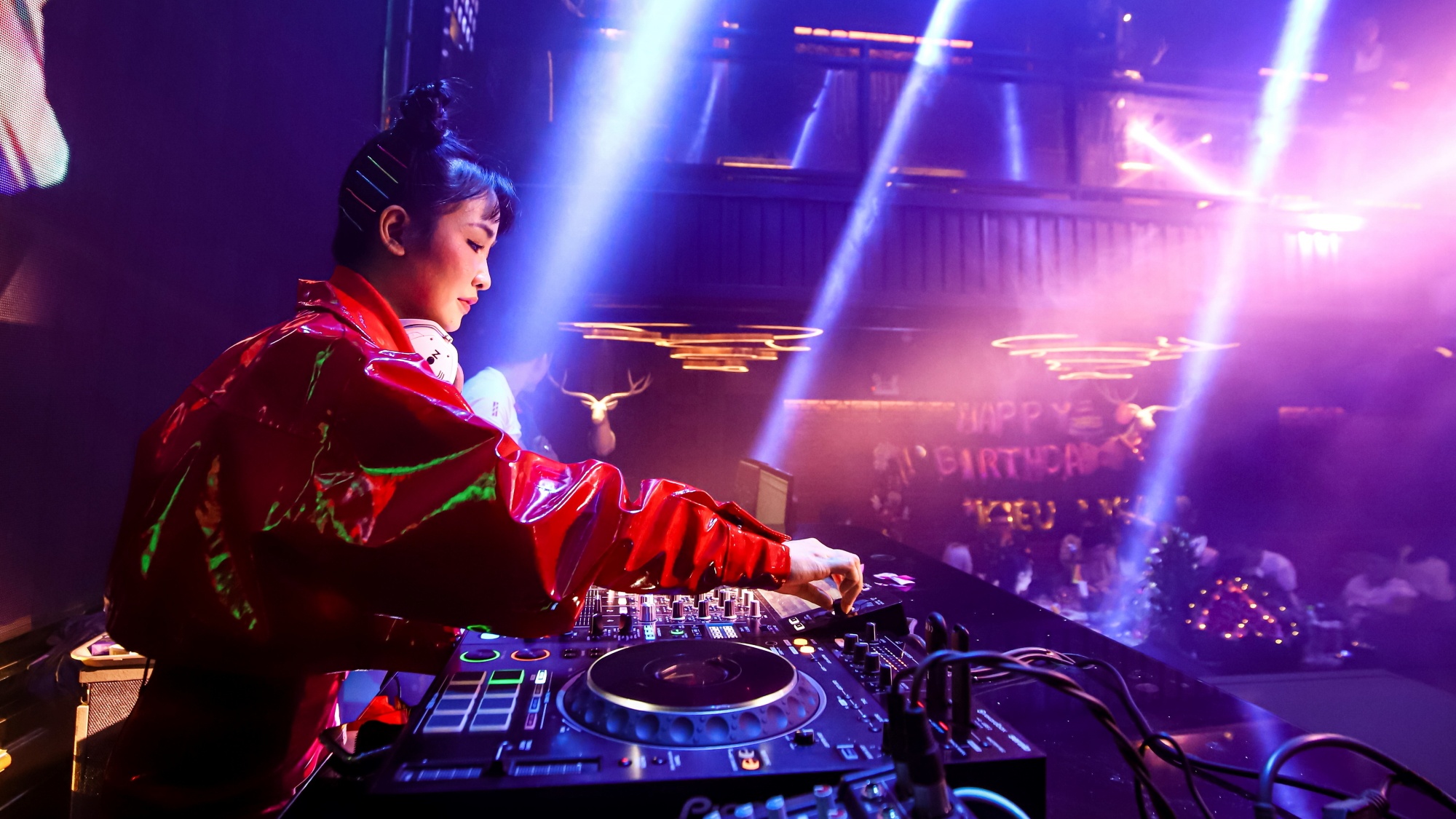 DJ Trang Moon anh 23