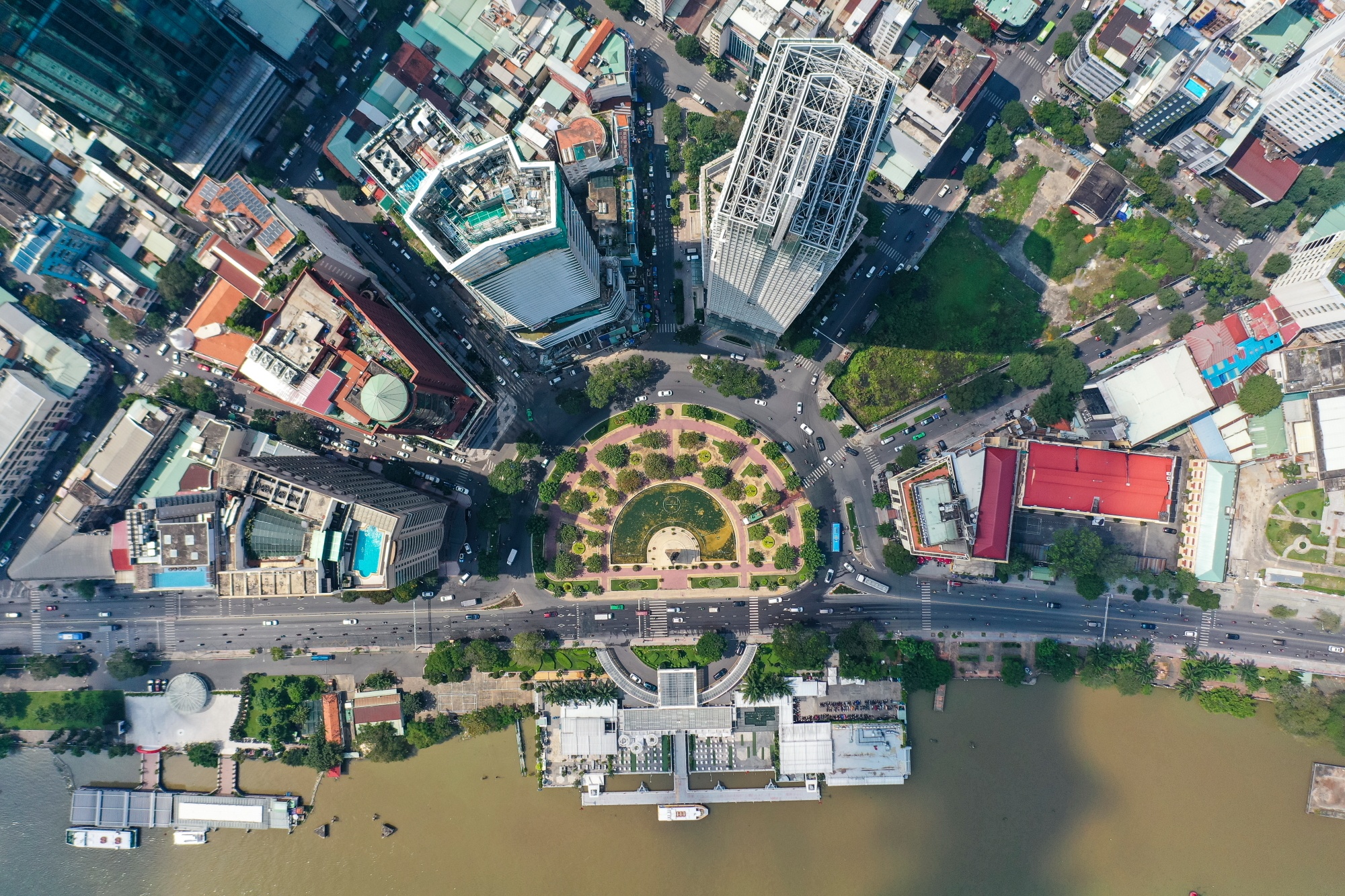 Ra soat phap ly du an khach san Hilton Saigon anh 2