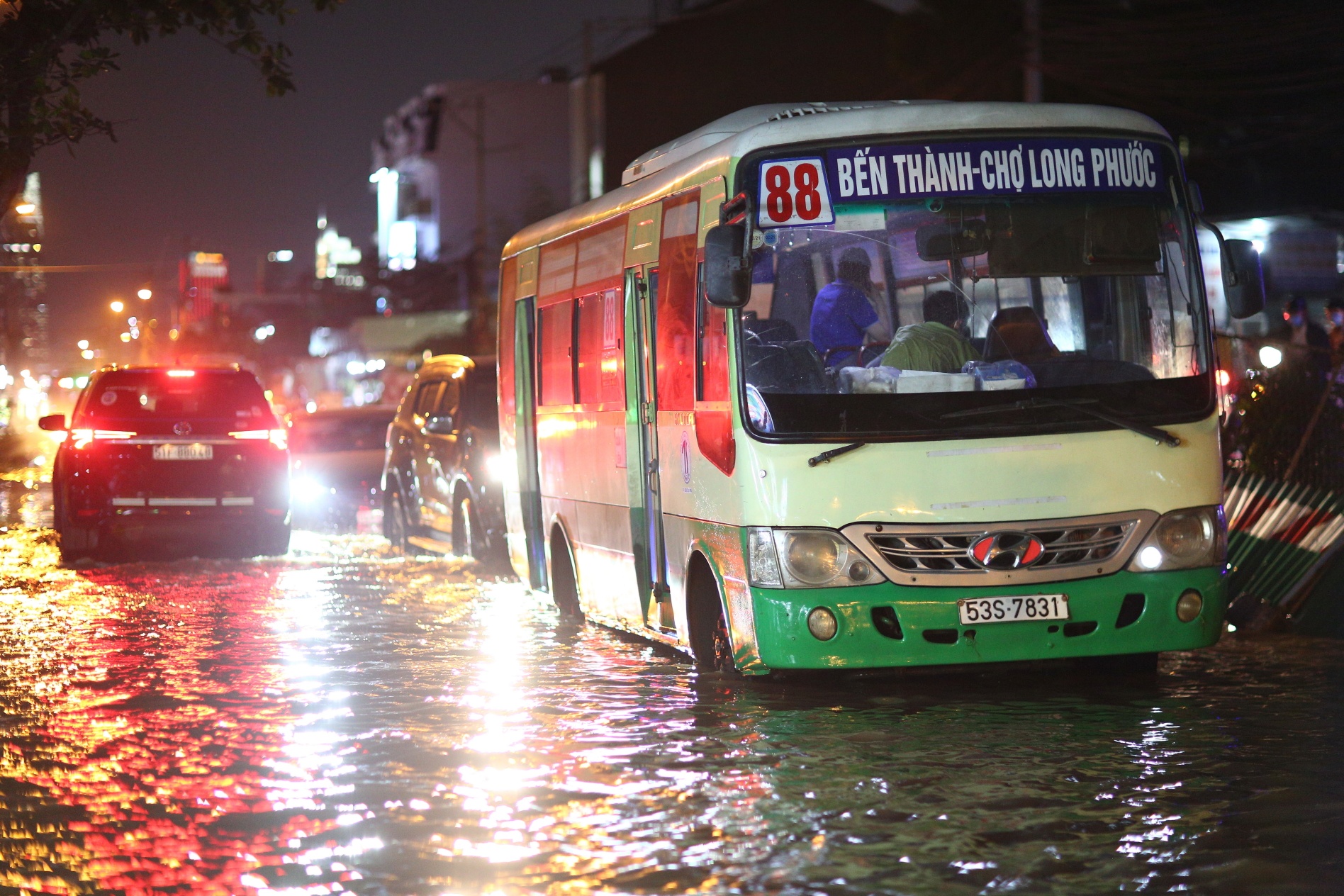 Trieu cuong o TP.HCM anh 2