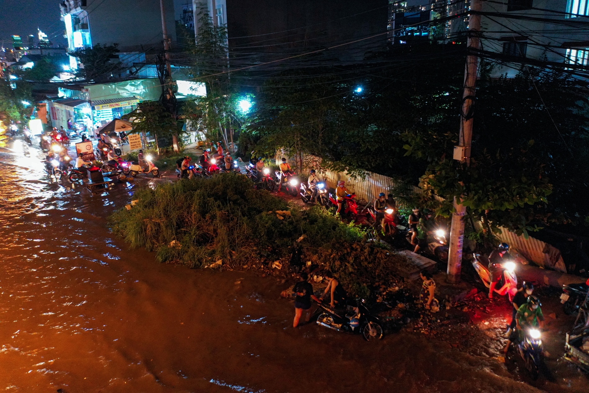 Trieu cuong o TP.HCM anh 7