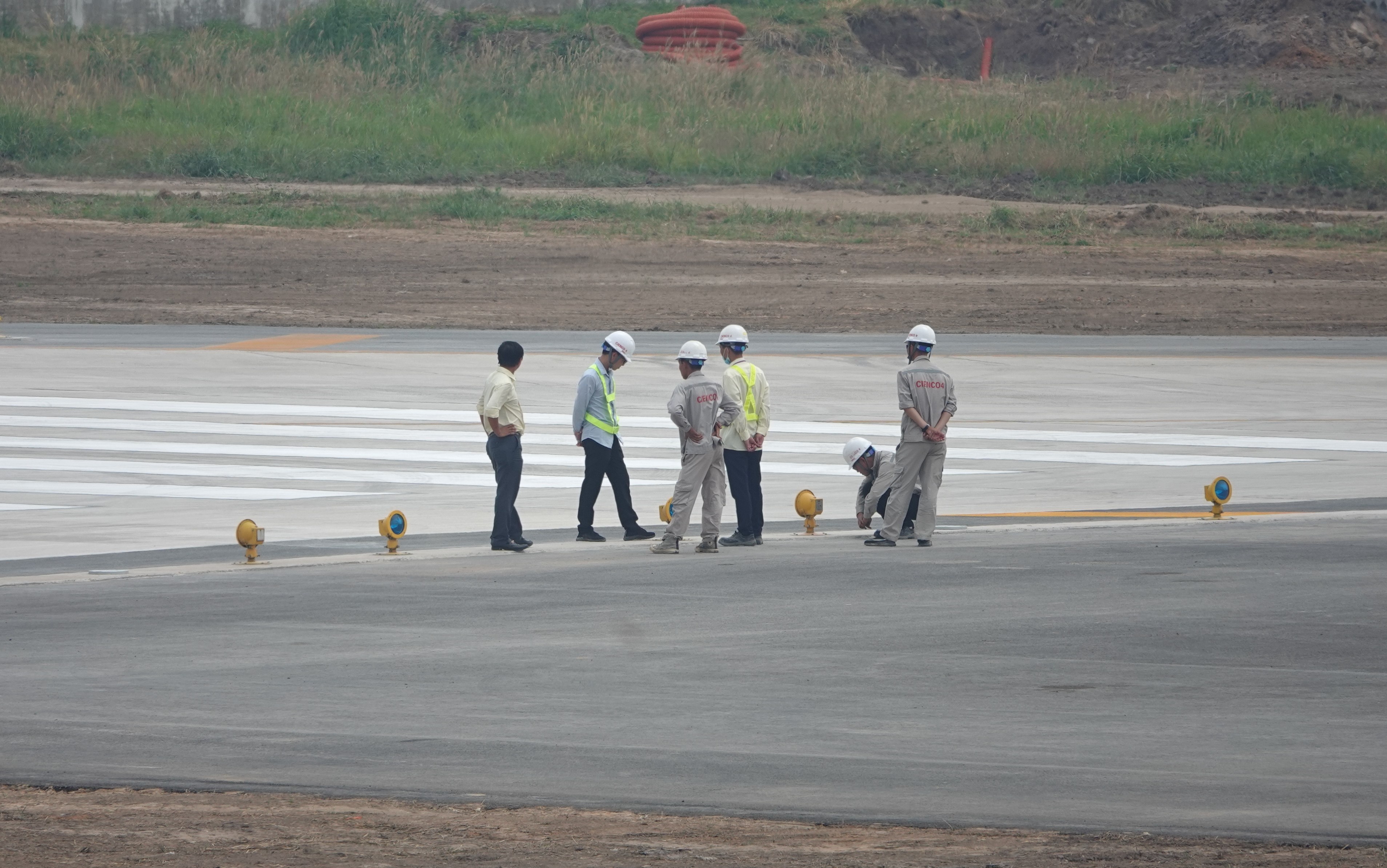 duong bang 25R cua san bay Tan Son Nhat anh 5