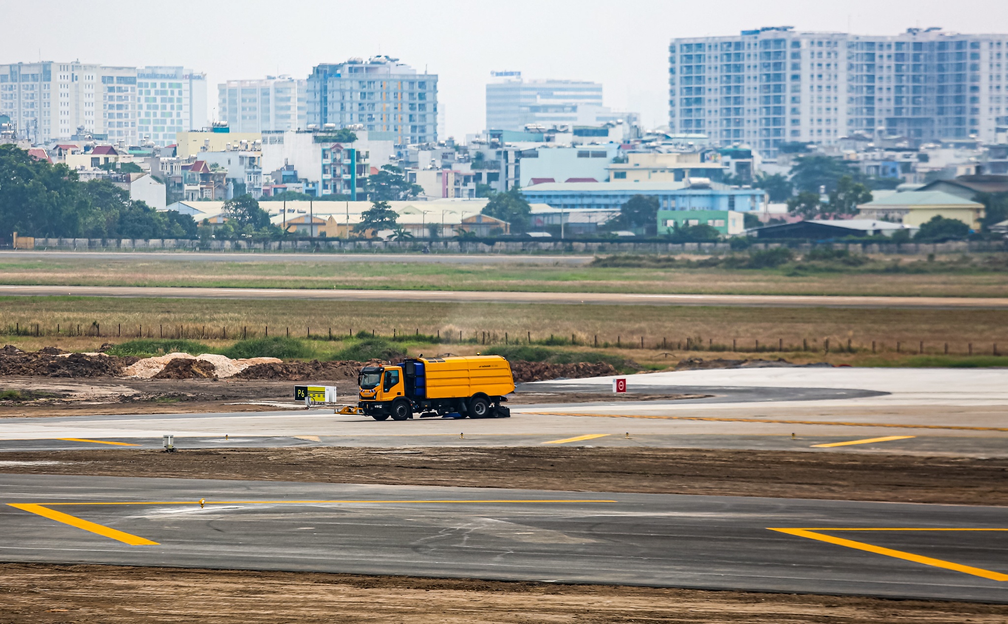 duong bang 25R cua san bay Tan Son Nhat anh 3