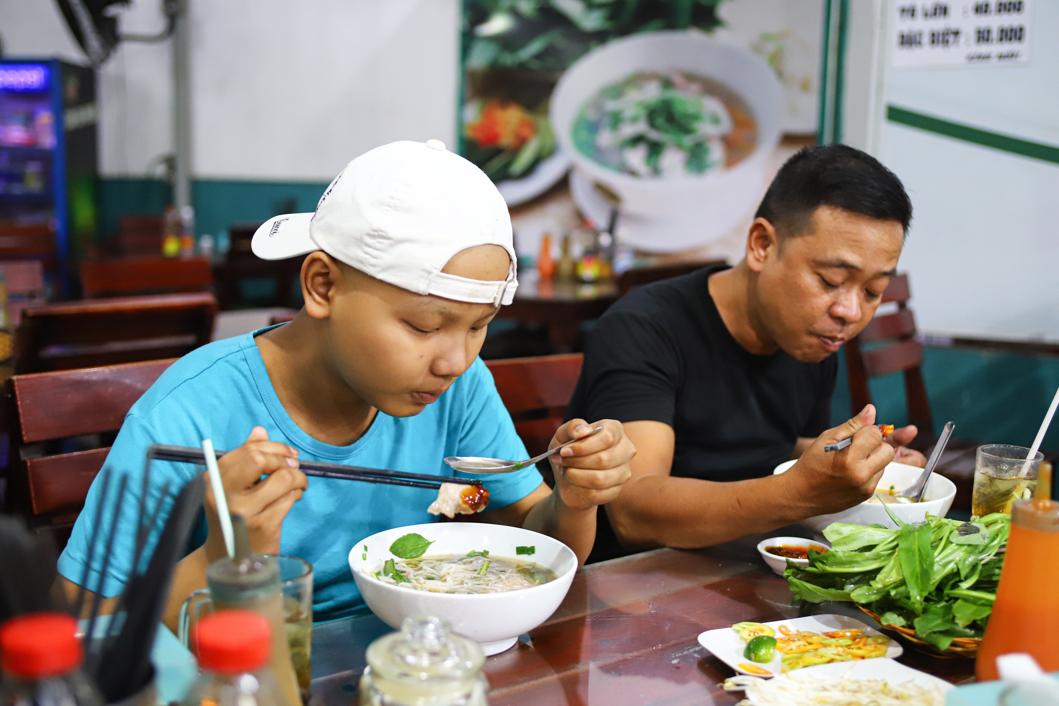 VO SI 11 TUOI MAC UNG THU anh 17