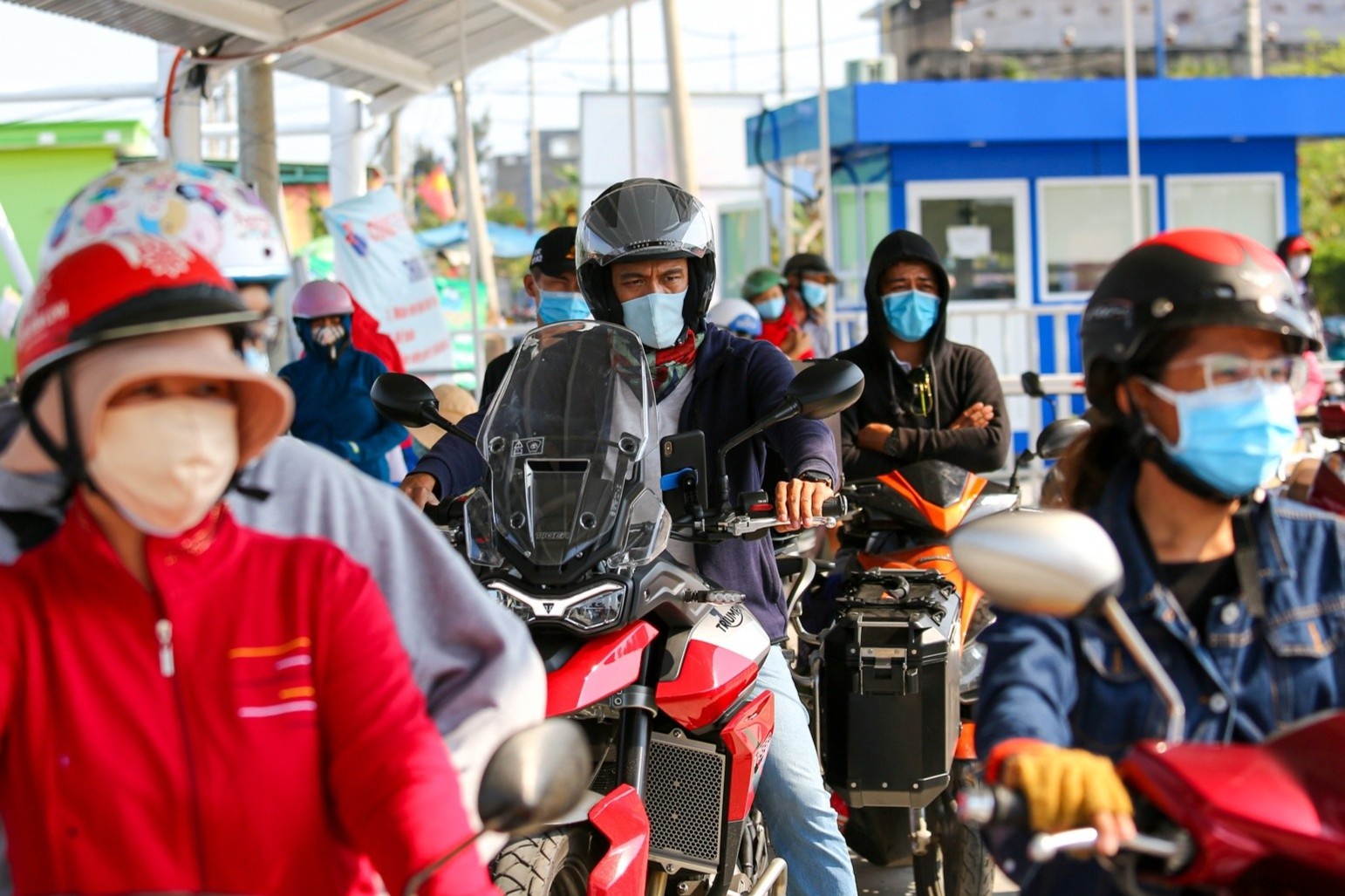 Pha bien Can Gio - Vung Tau dong khach ngay Tet hinh anh