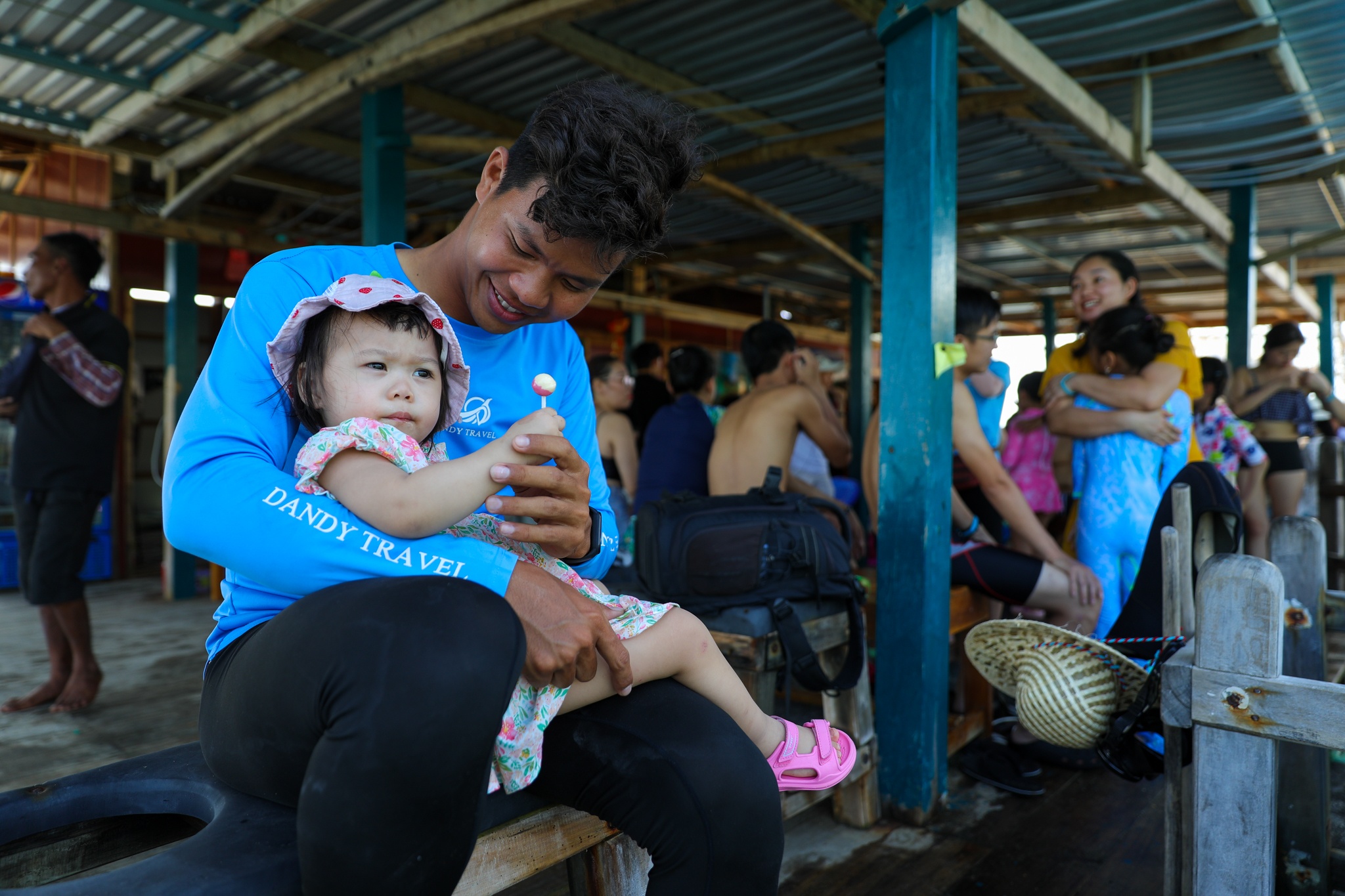 nhon nhip du khach tro lai o Phu Quoc anh 13