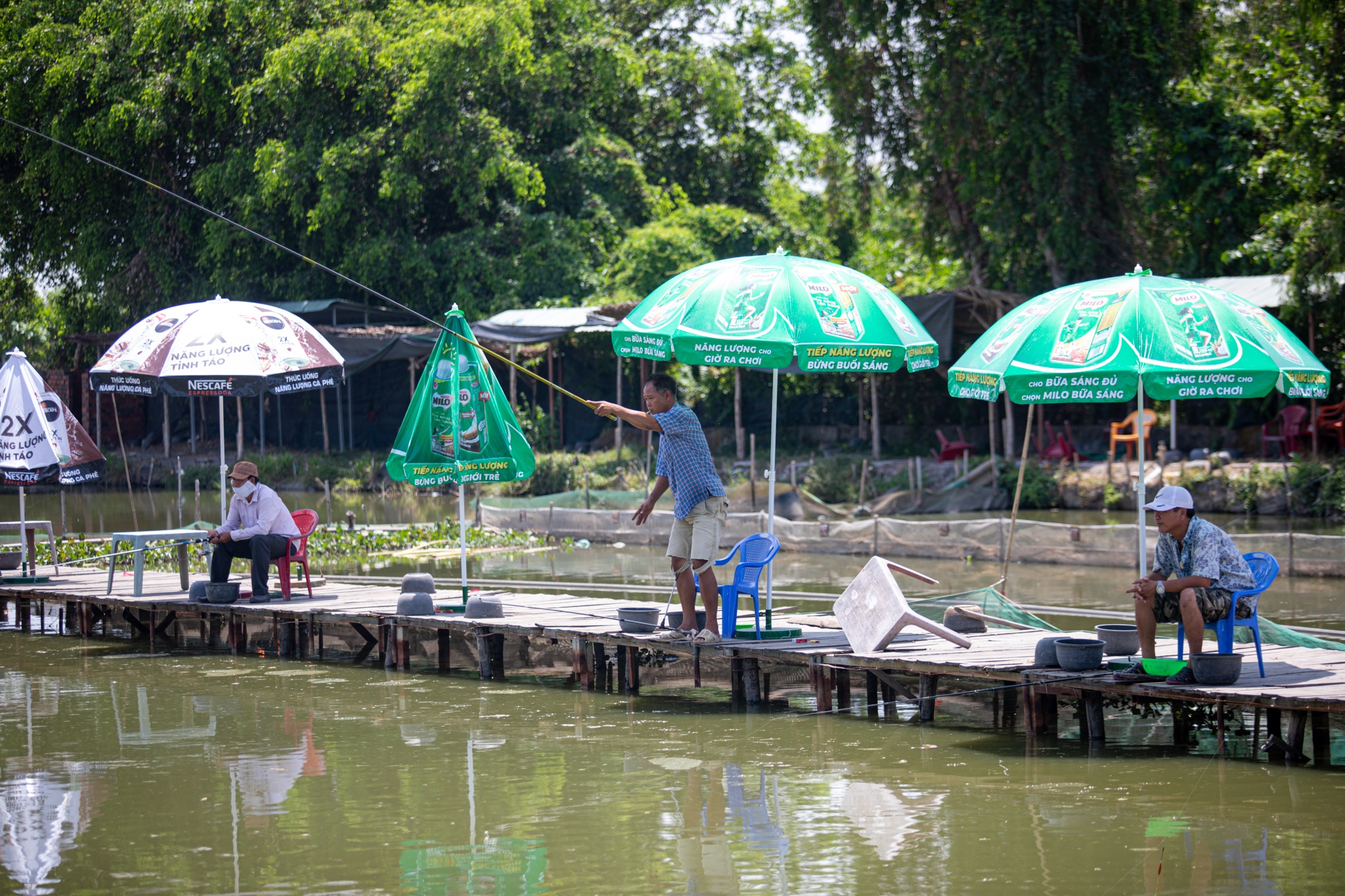 Hoc Mon truoc de xuat len quan anh 20