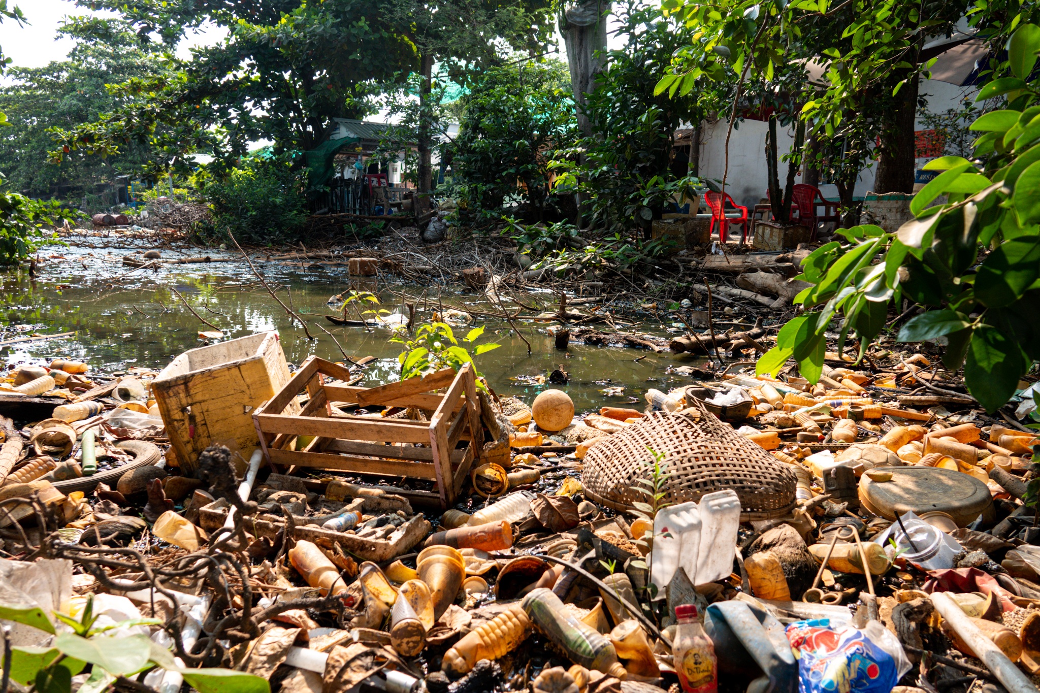 Dan song 20 nam canh bai rac thuoc du an treo anh 7