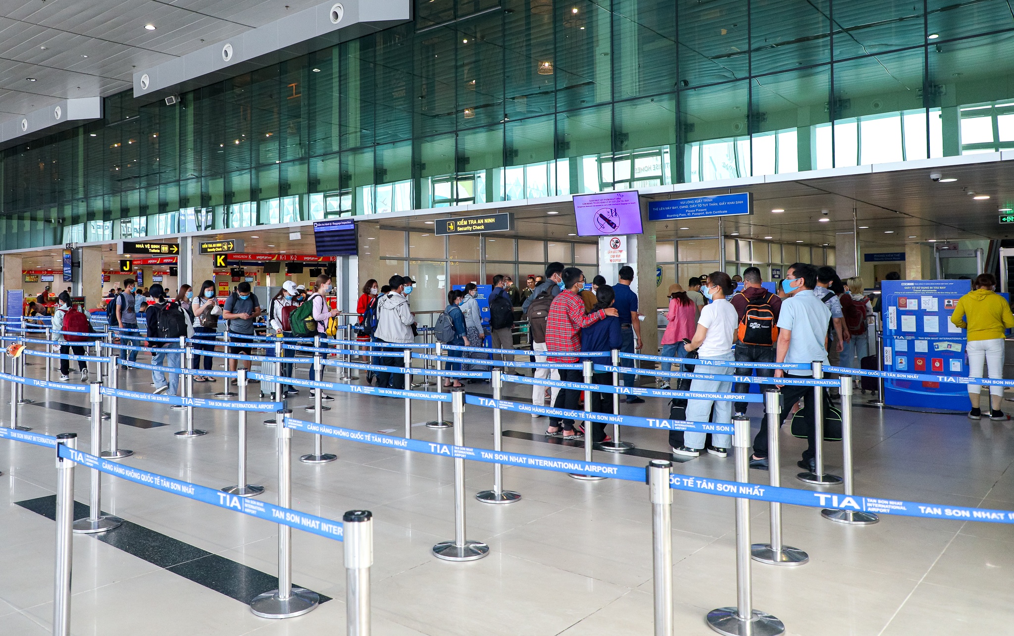 Tan Son Nhat thong thoang le 30/4 - 1/5 anh 3