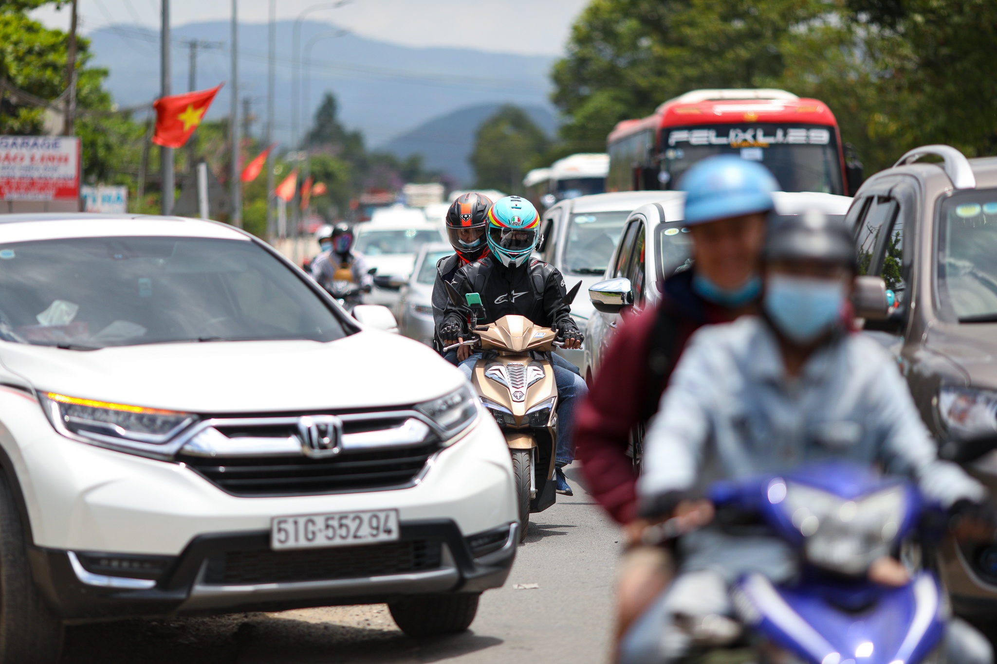 Un tac hang chuc km deo Bao Loc anh 7