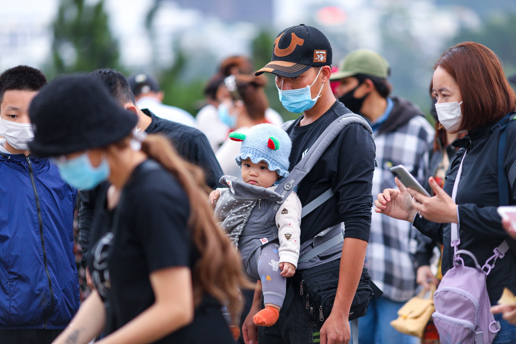 Duong xa thong thoang tai Da Lat trong dip le anh 10