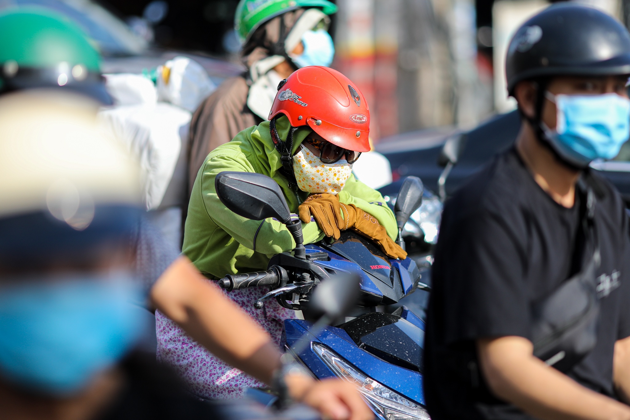 Duong luong dinh cua thi cong do dang anh 9