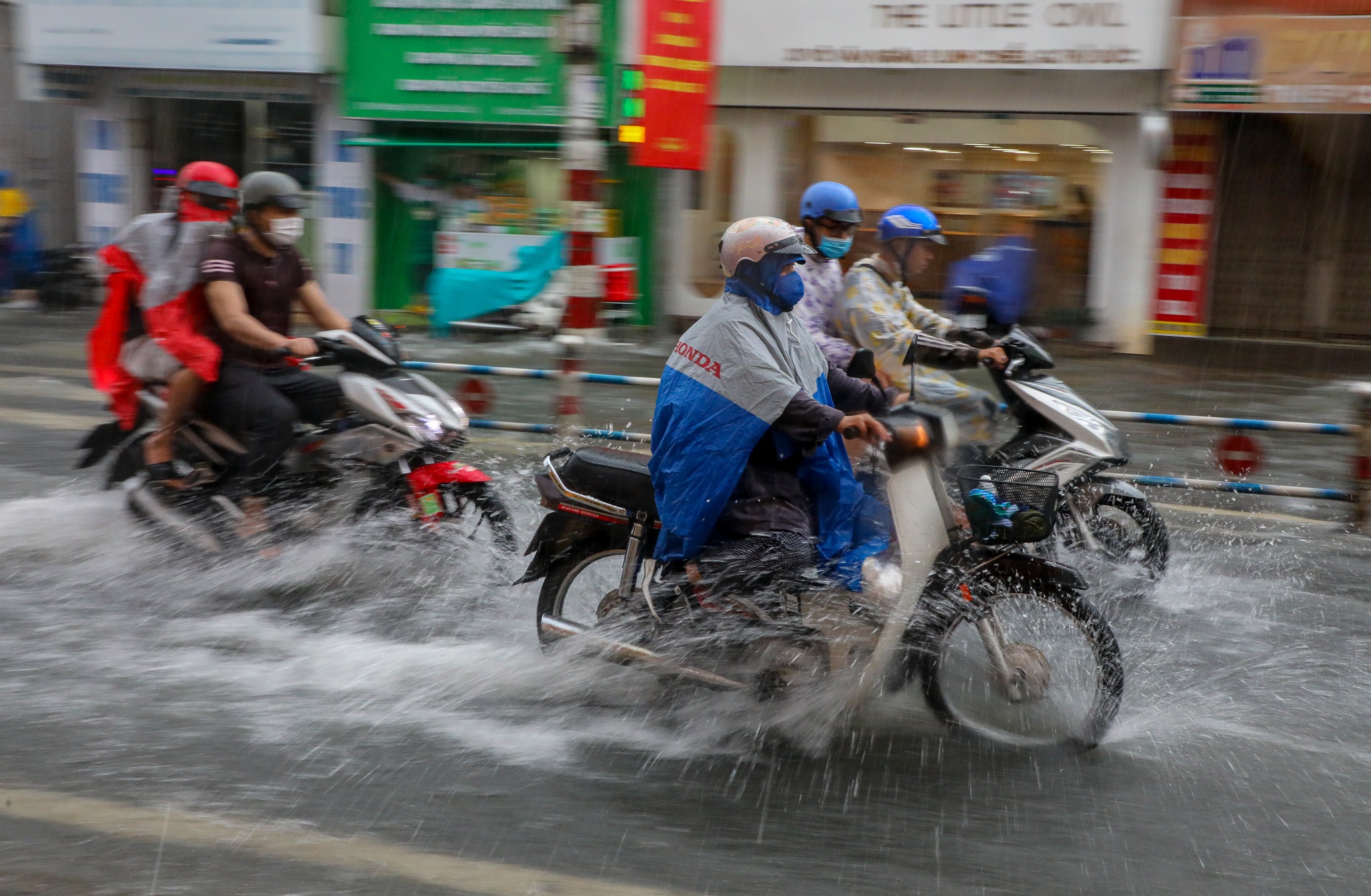 Mua ngap o TP Thu Duc anh 6