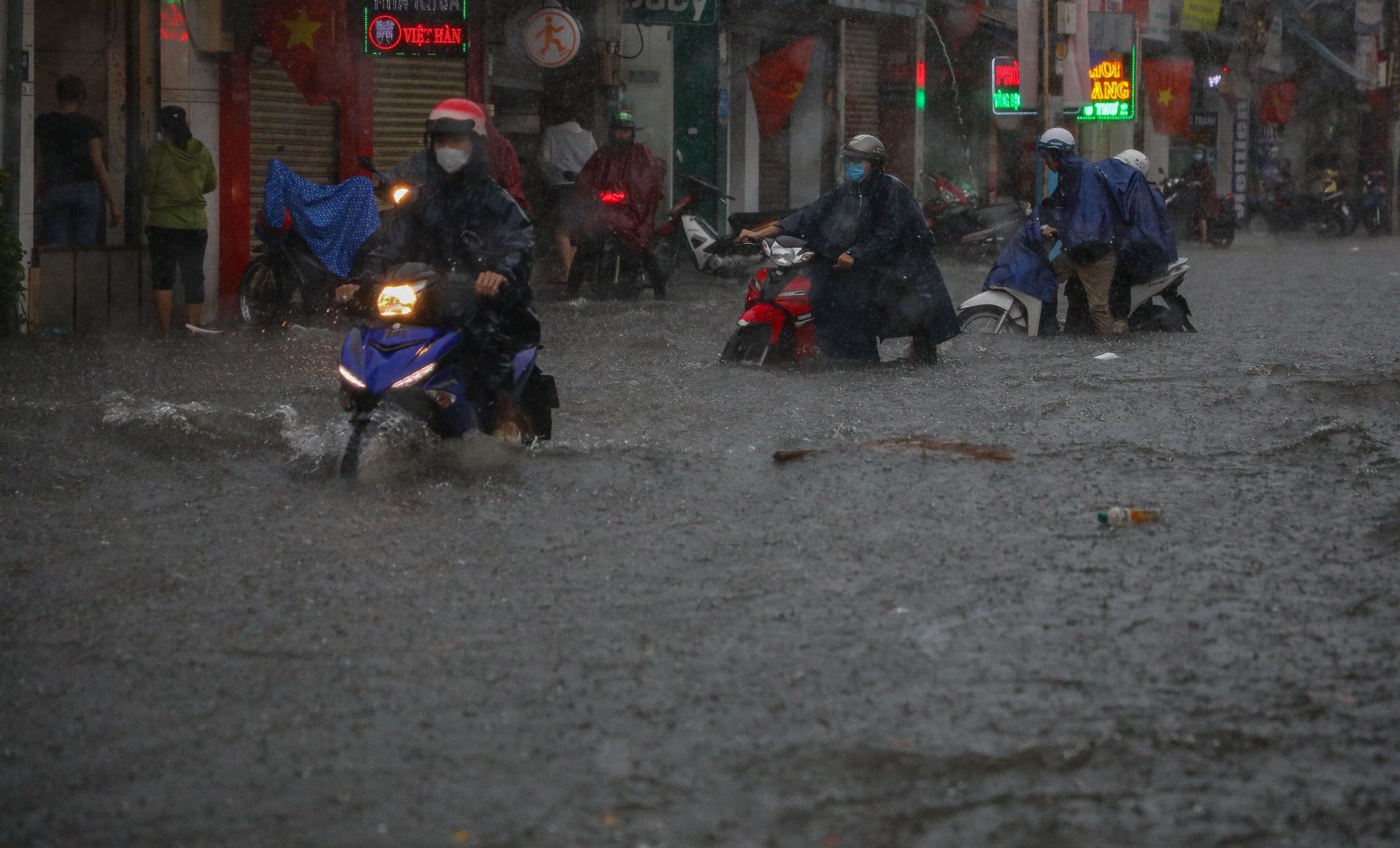 Mua ngap o TP Thu Duc anh 3