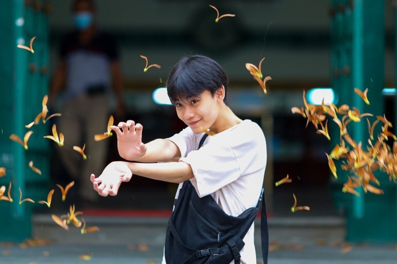 Mua hoa cho roi o TP.HCM hinh anh