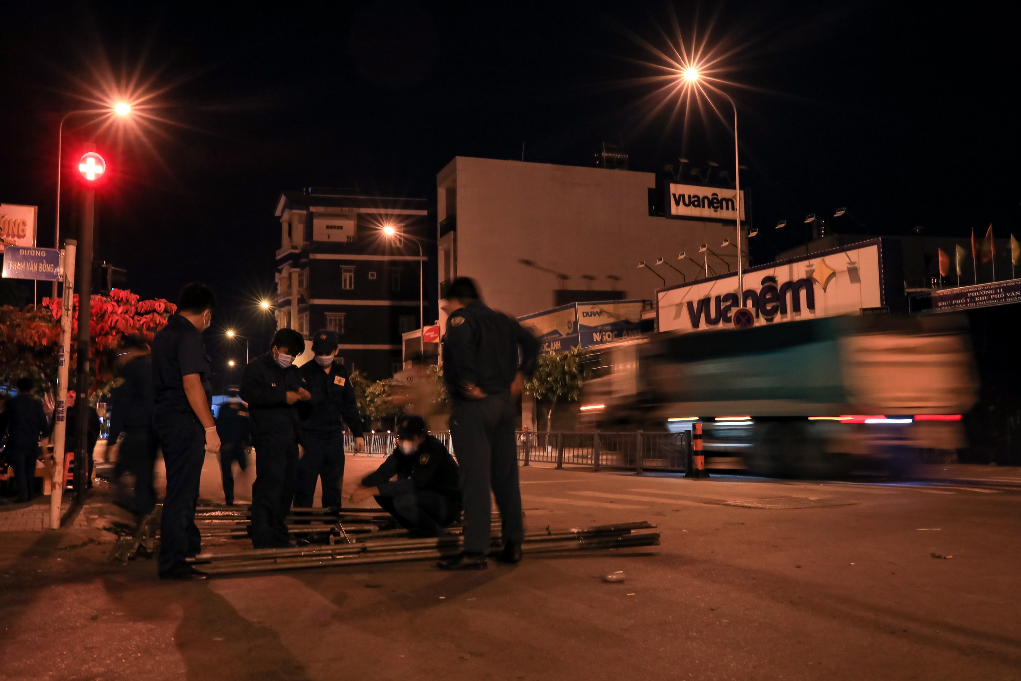 go phong toa go vap anh 6