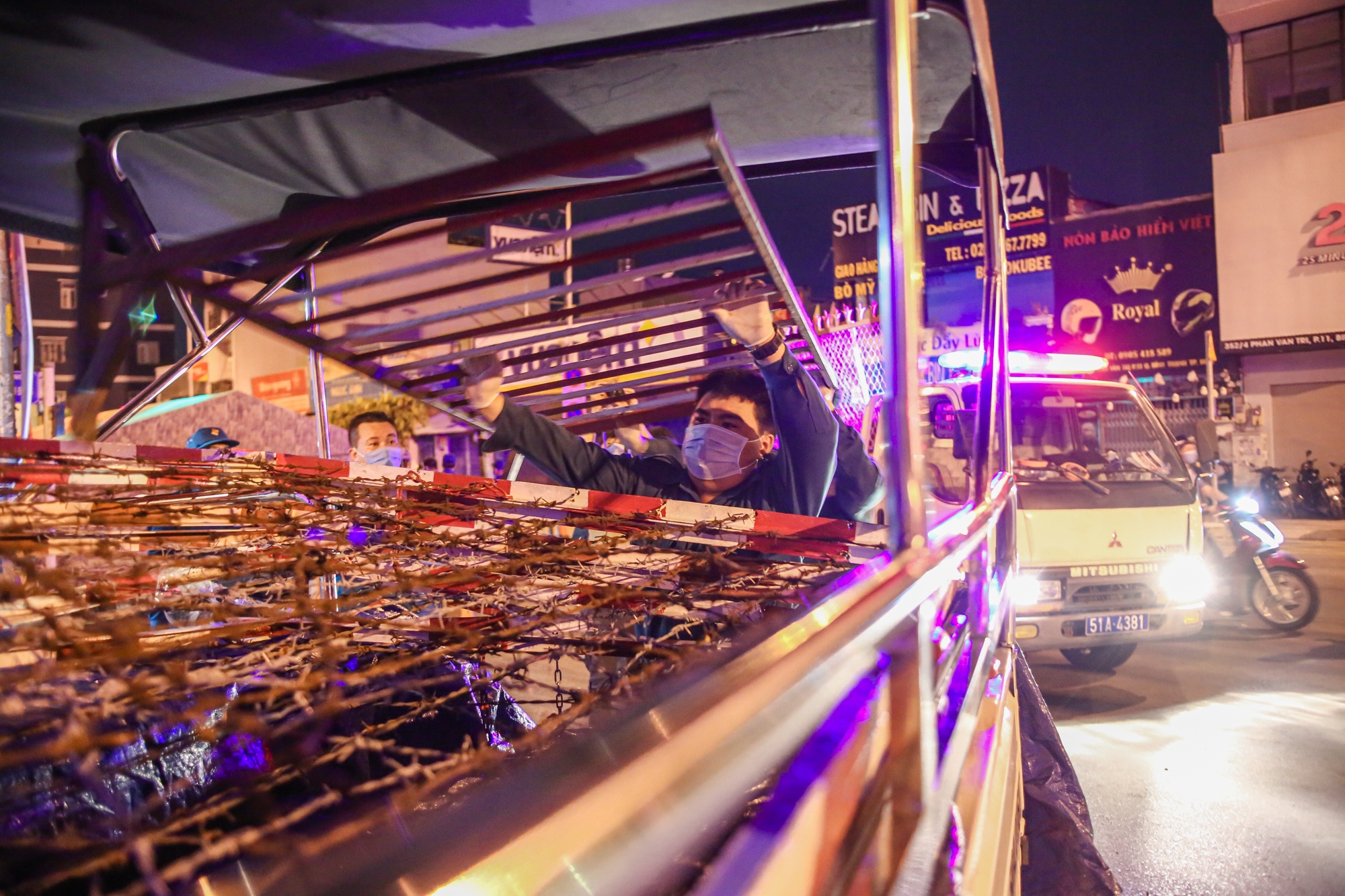 go phong toa go vap anh 2