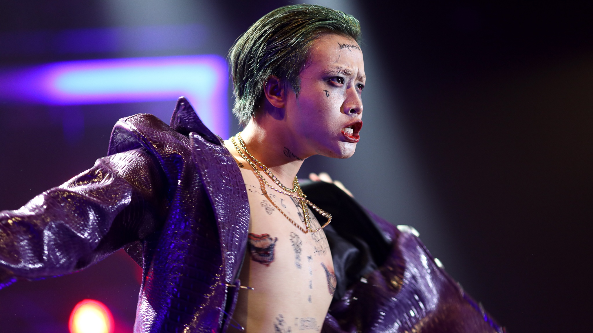 John Huy Tran lam giam khao show vu dao anh 22