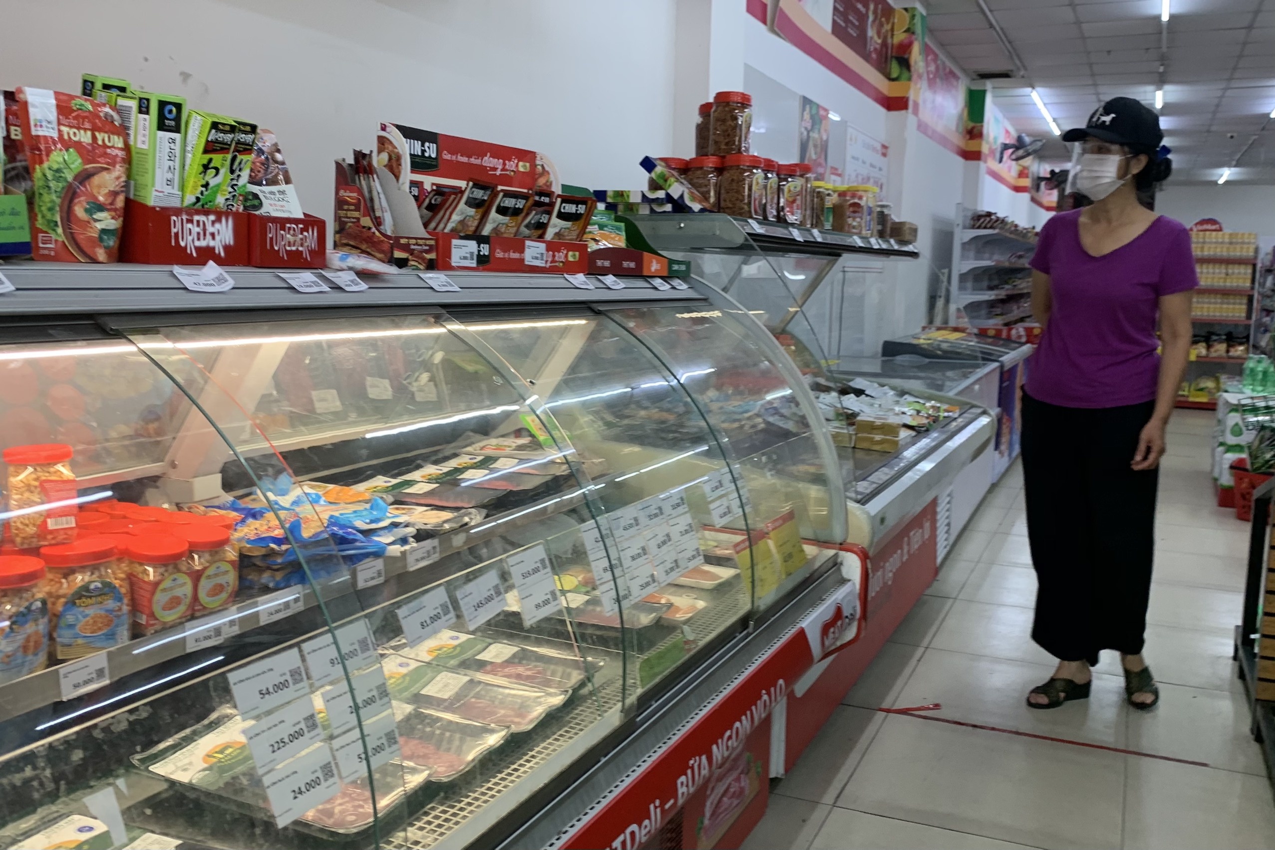 chay hang thuc pham che bien san anh 2