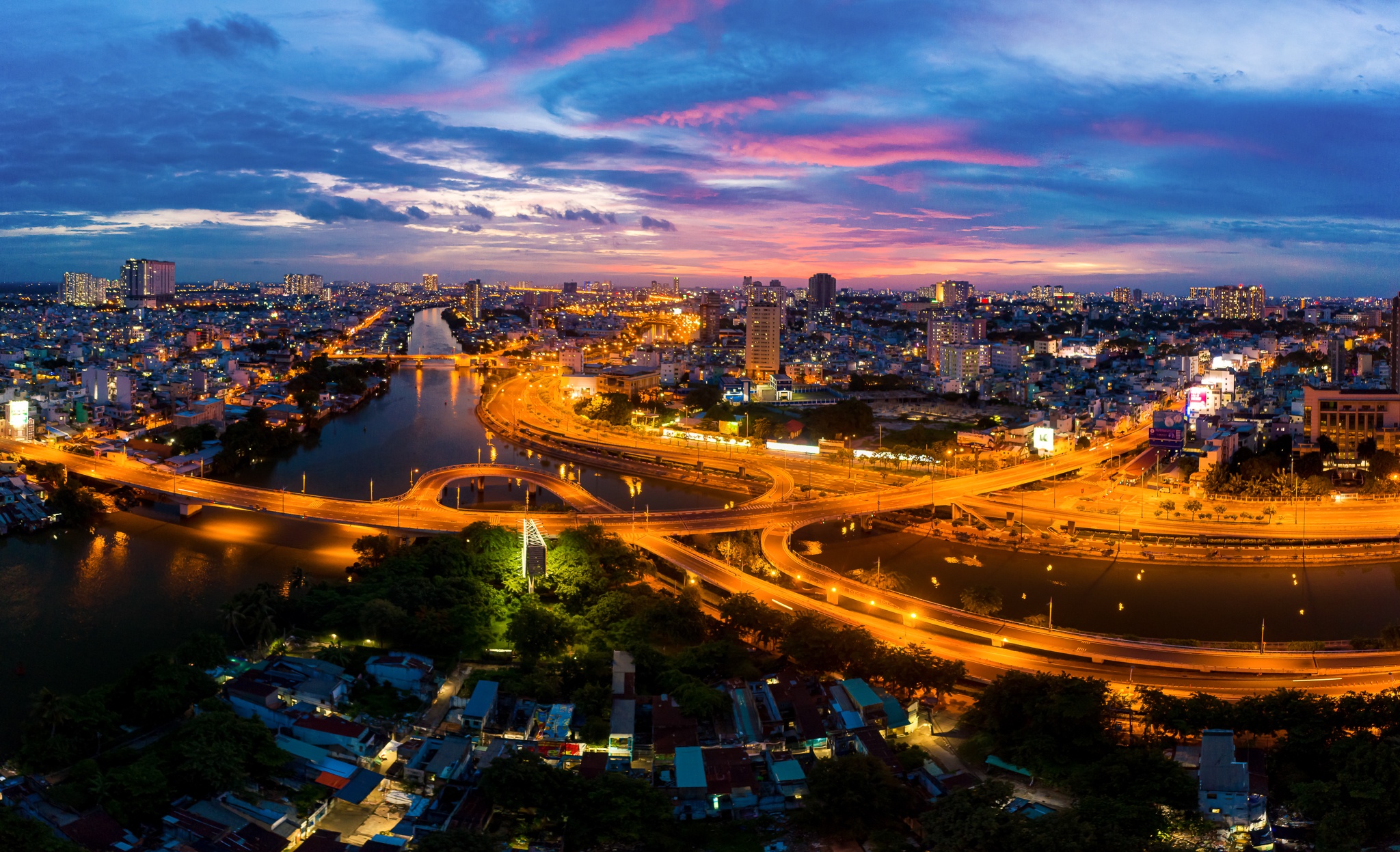 Nhung con duong vang bong nguoi o TP.HCM anh 22