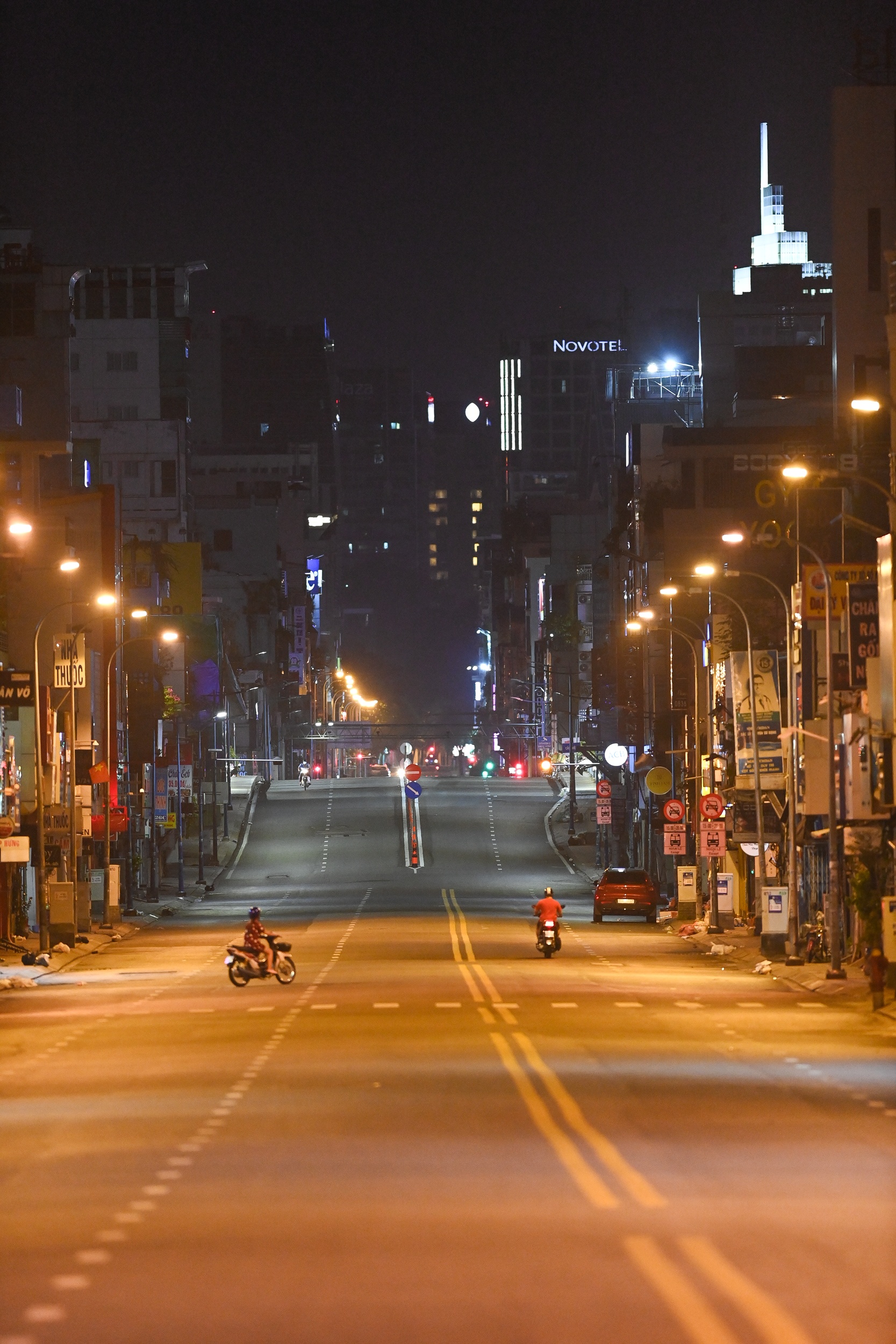 Nhung con duong vang bong nguoi o TP.HCM anh 37