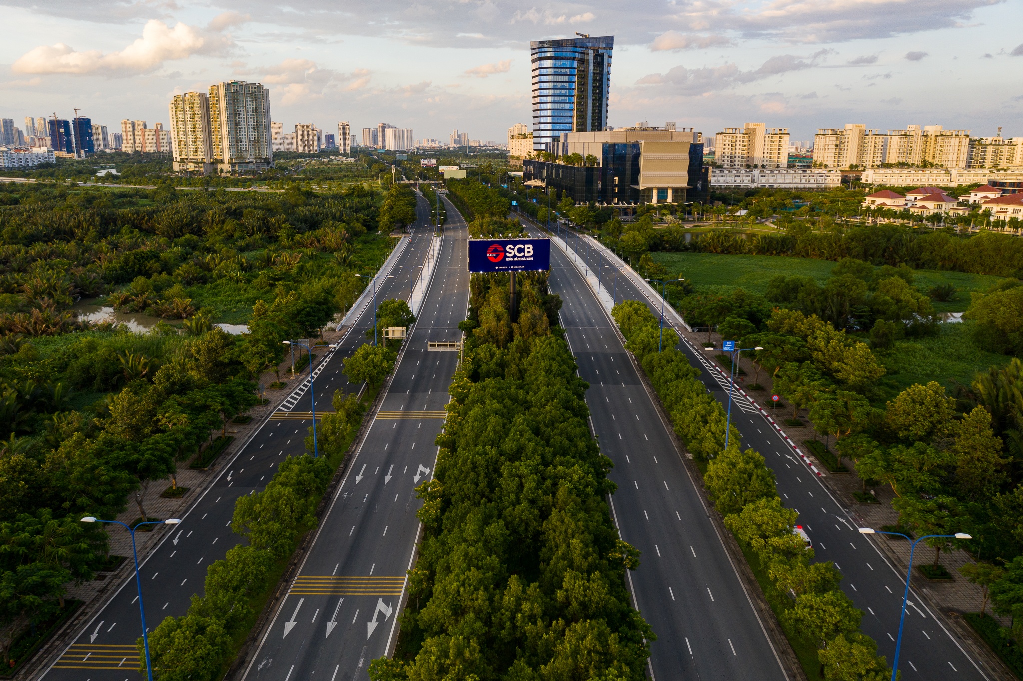 Nhung con duong vang bong nguoi o TP.HCM anh 17