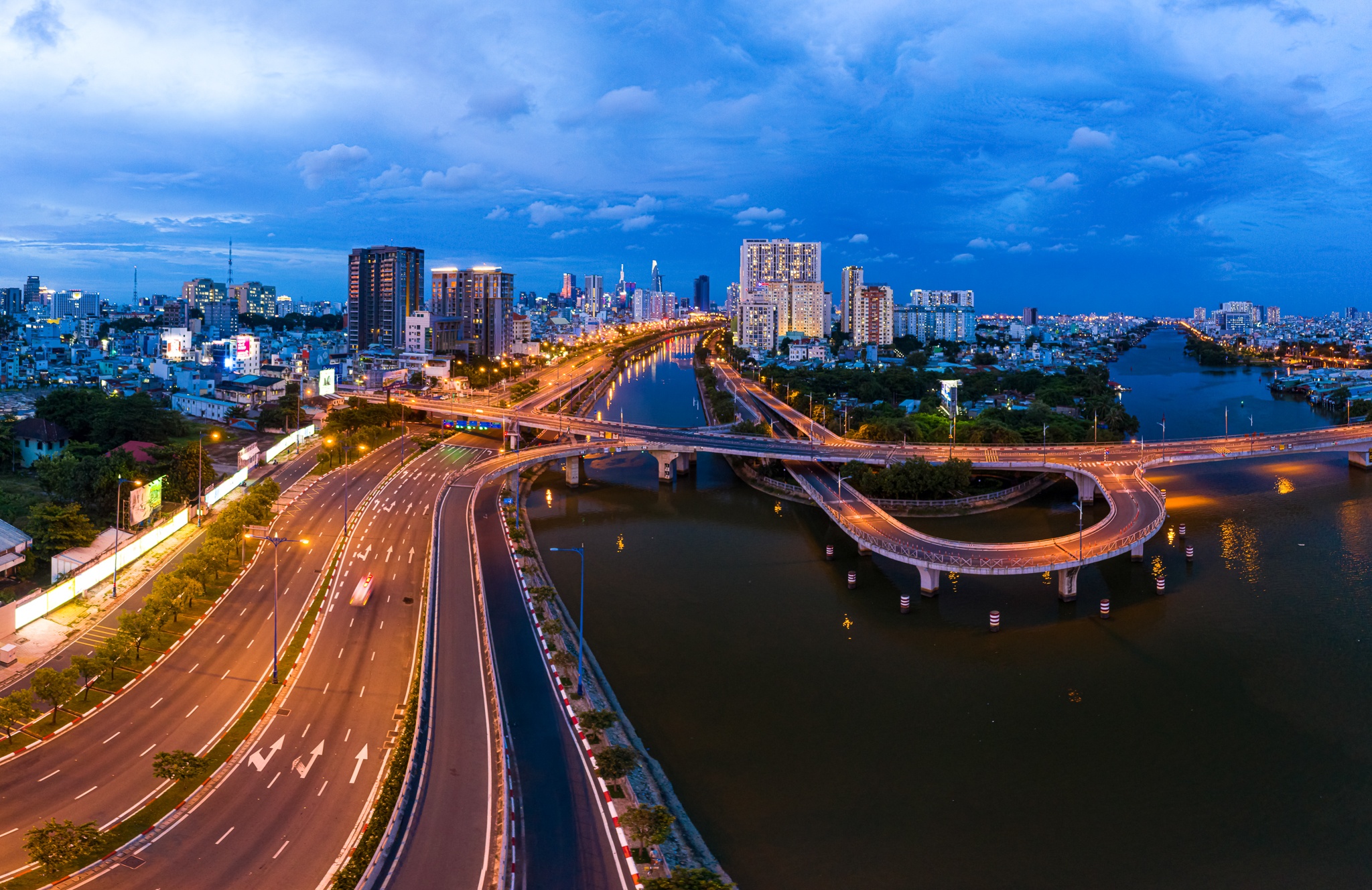 Nhung con duong vang bong nguoi o TP.HCM anh 28