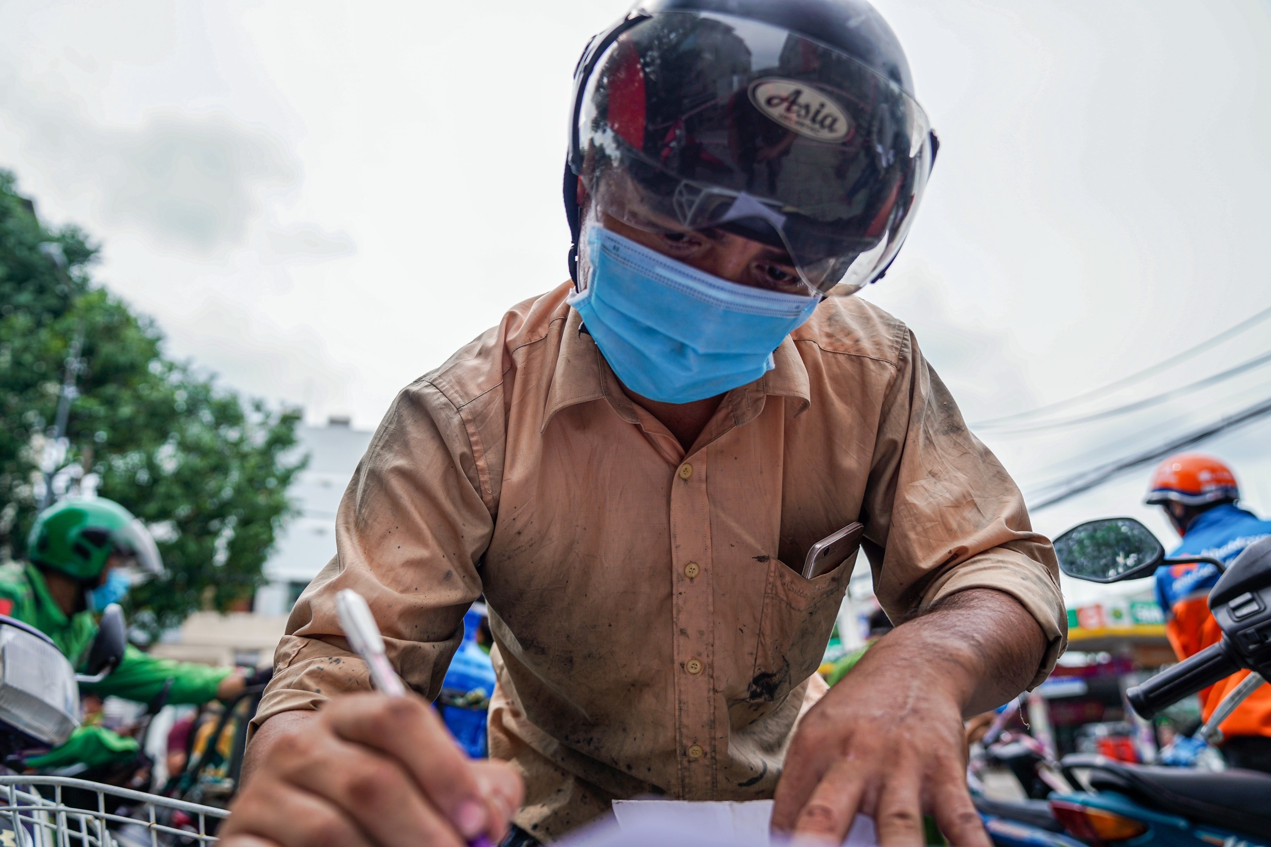 Xe co un u do  khai bao di chuyen noi dia anh 4