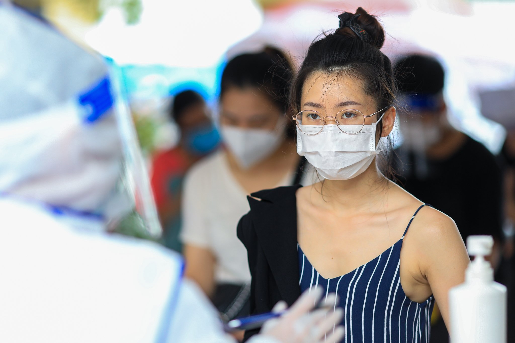 Sap tiem vaccine Covid-19 mui 3 cho nguoi dan Ha Noi hinh anh