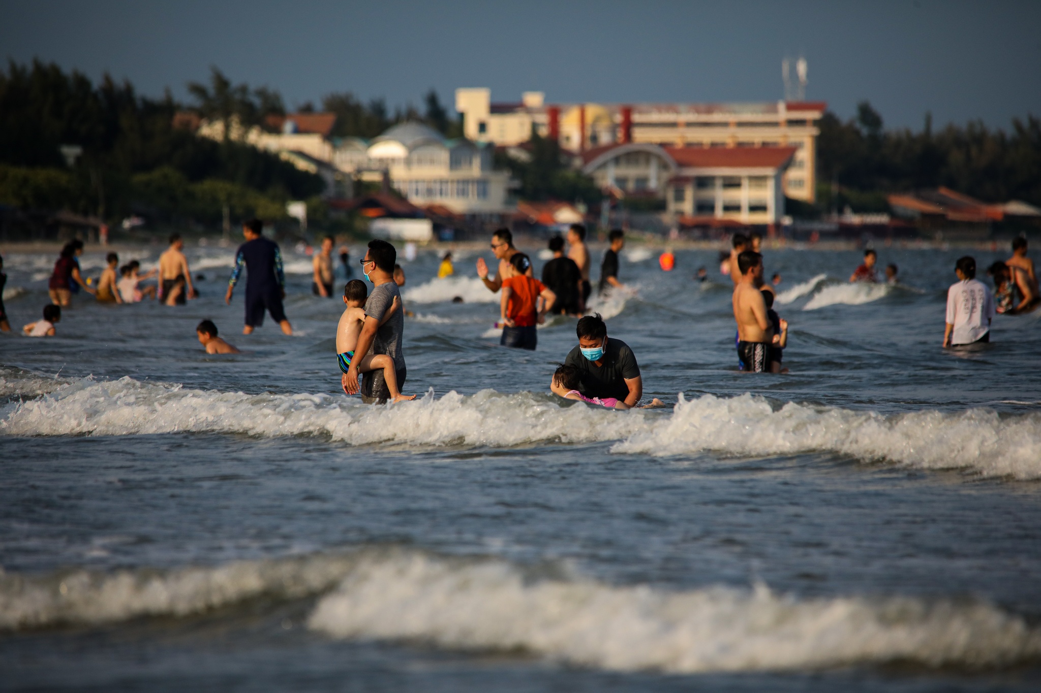 Bien Vung Tau nhon nhip anh 2