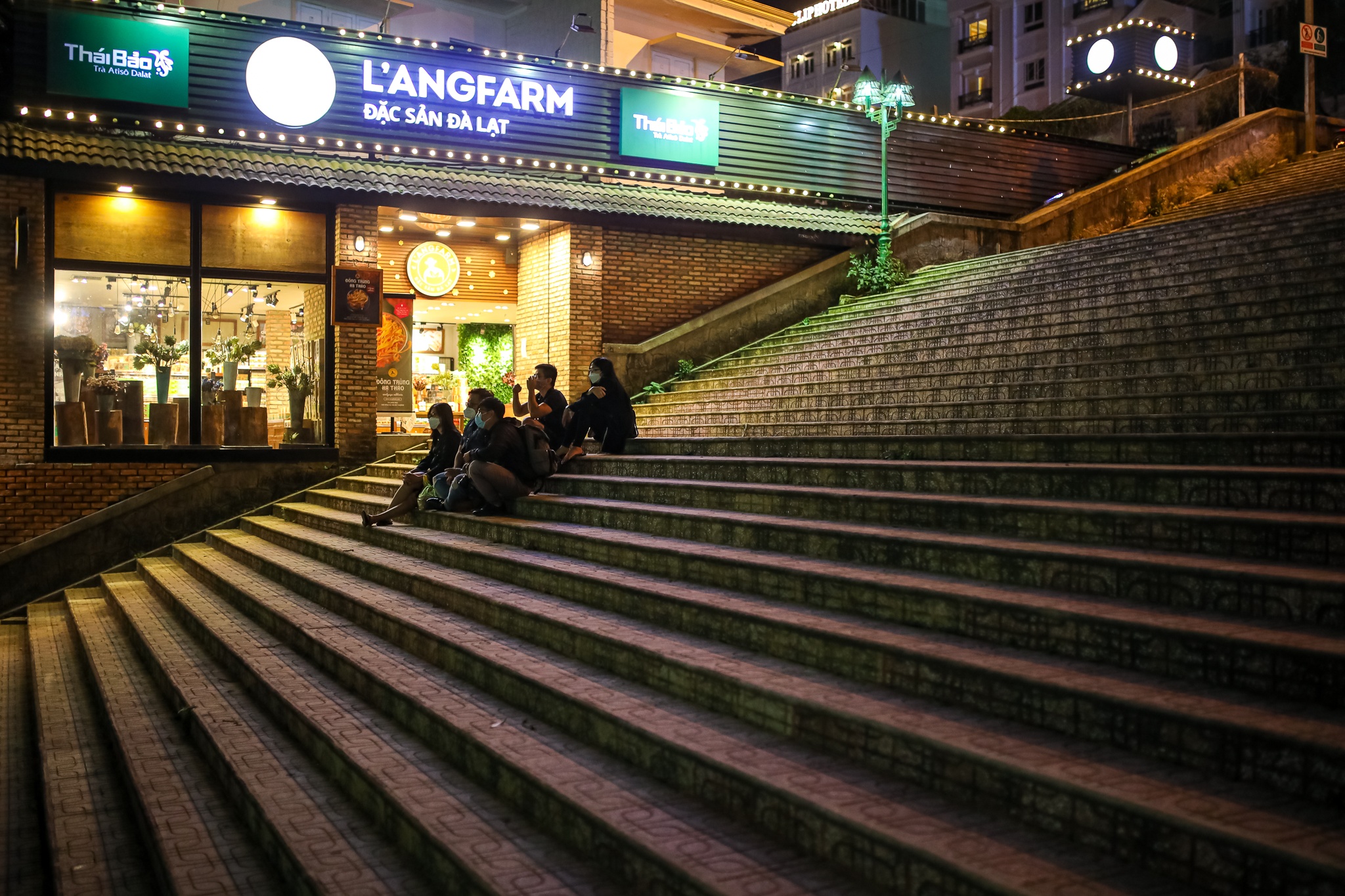 Da lat vang ve dip cuoi tuan anh 7