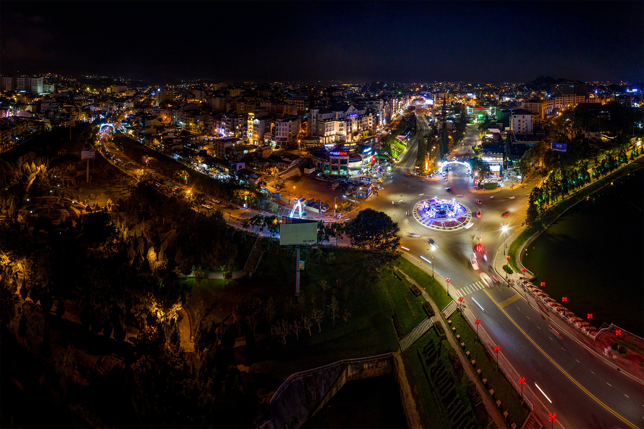 Da lat vang ve dip cuoi tuan anh 1