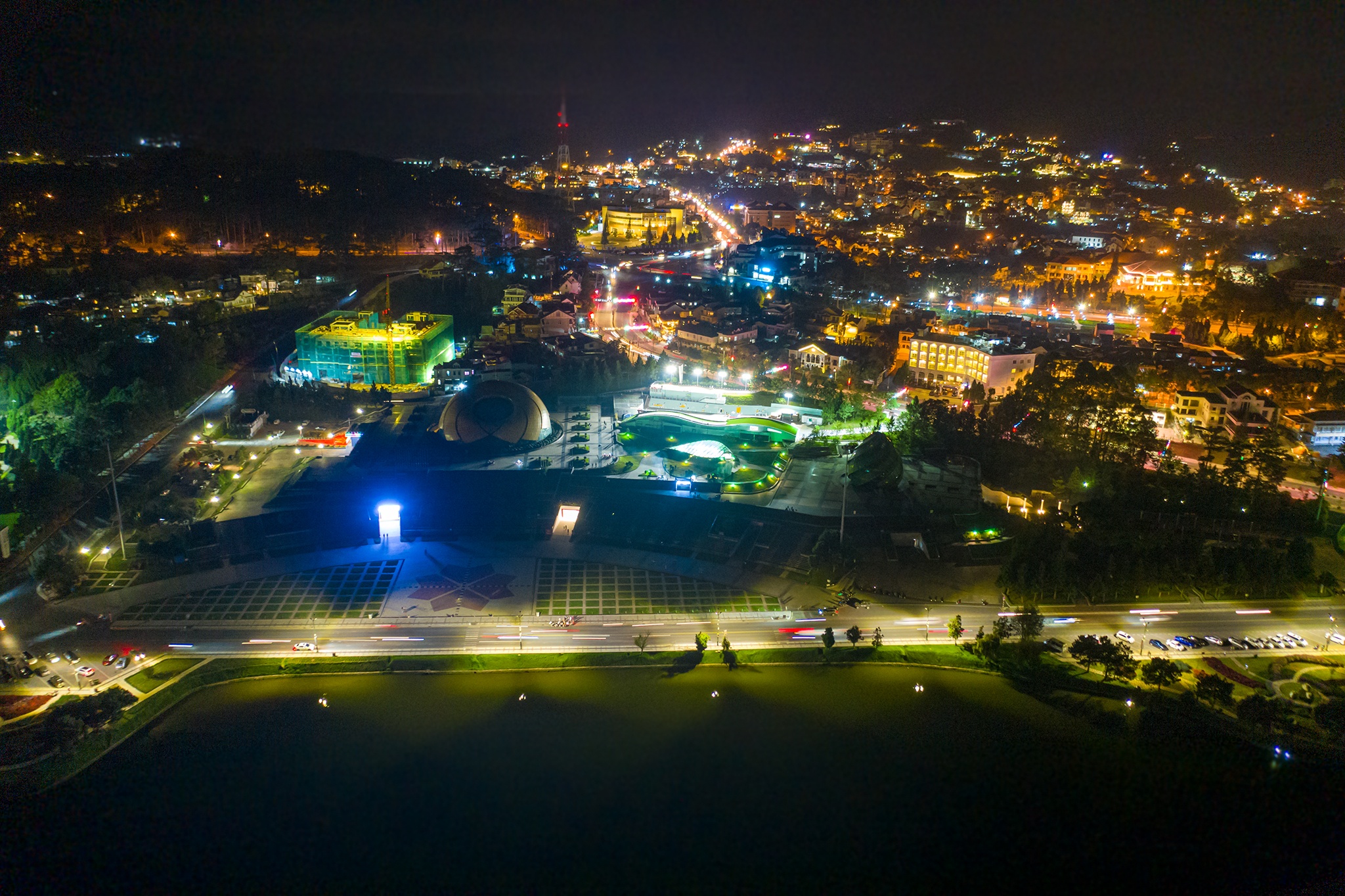 Da lat vang ve dip cuoi tuan anh 2