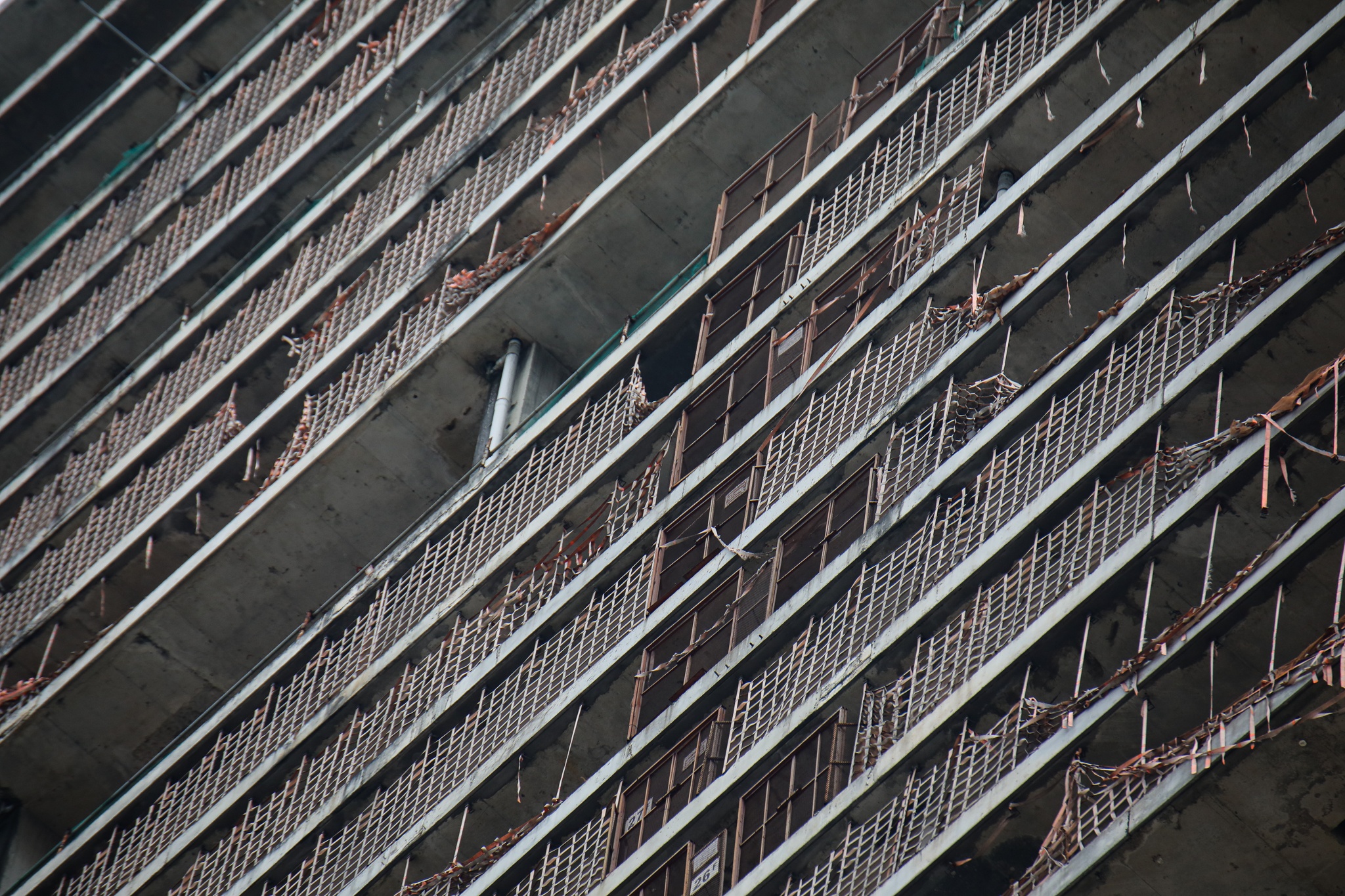 Toa nha Saigon One Tower thi cong tro lai anh 5