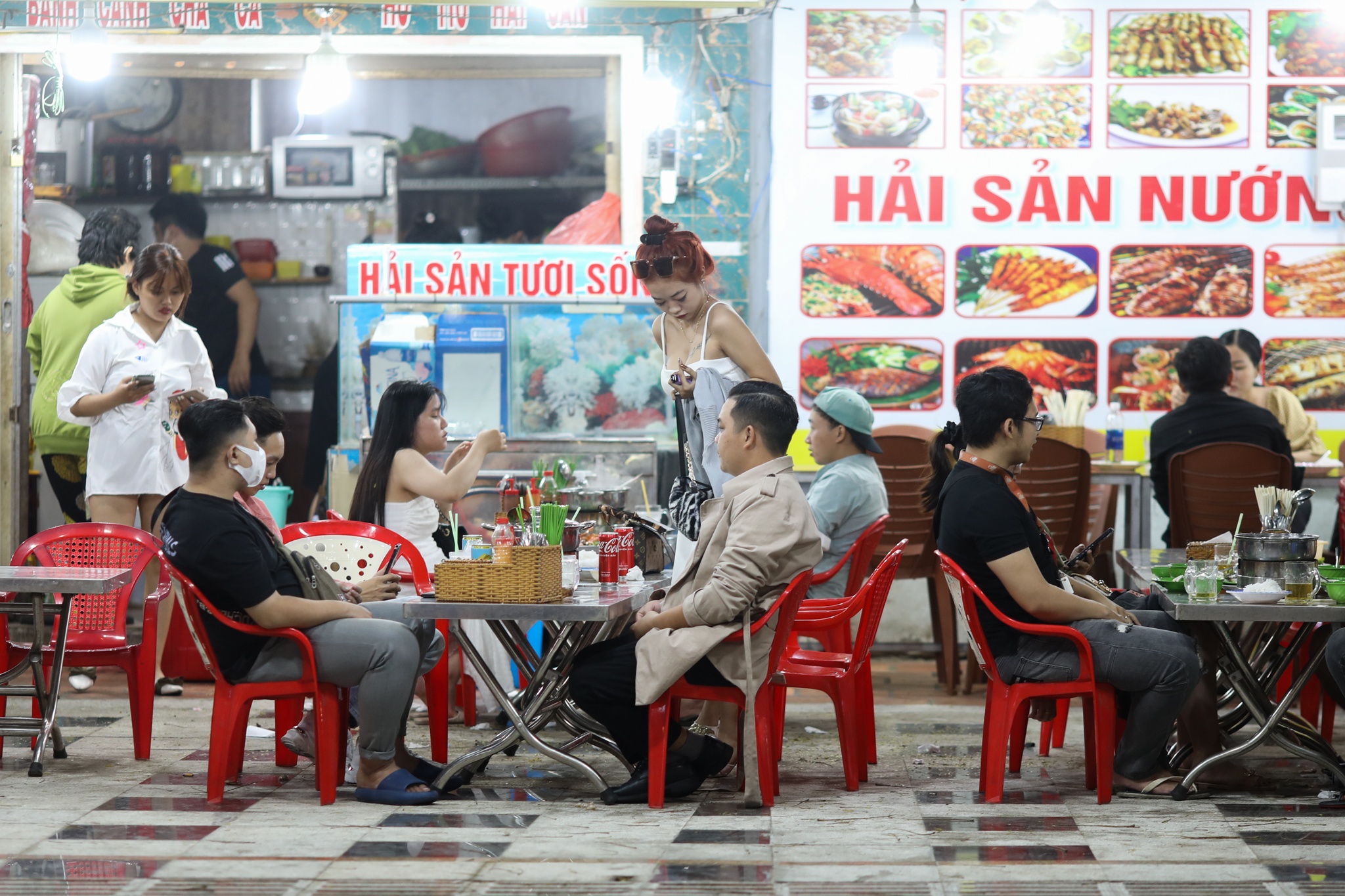 Hang quan Vung Tau kin khach anh 5