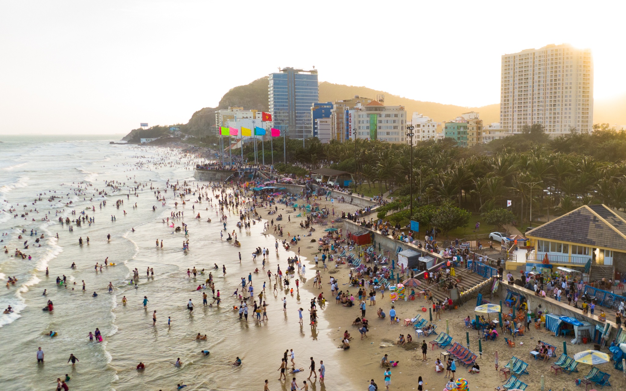 Bien Vung Tau chat kin khach anh 11