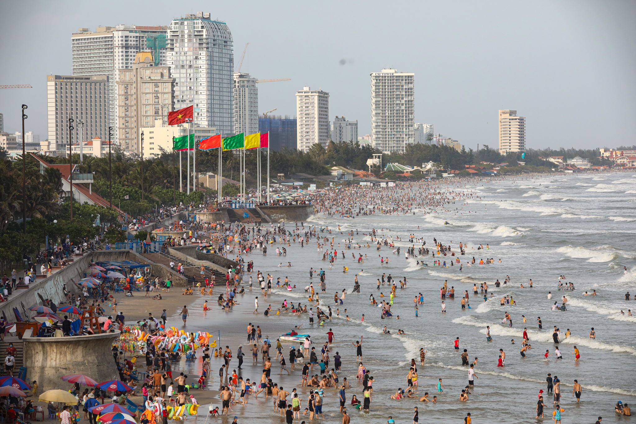 Bien Vung Tau chat kin khach anh 3