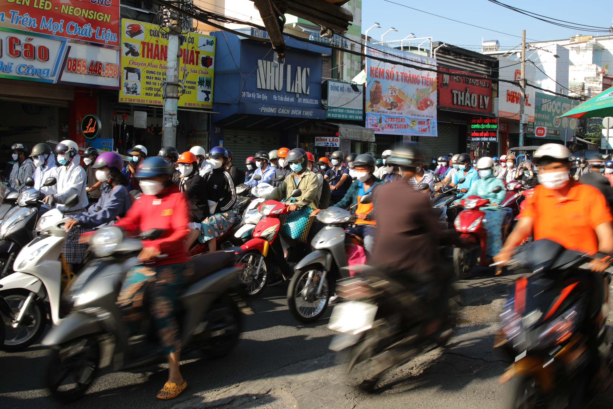 ket xe keo dai tai TP.HCM sang dau tuan anh 2