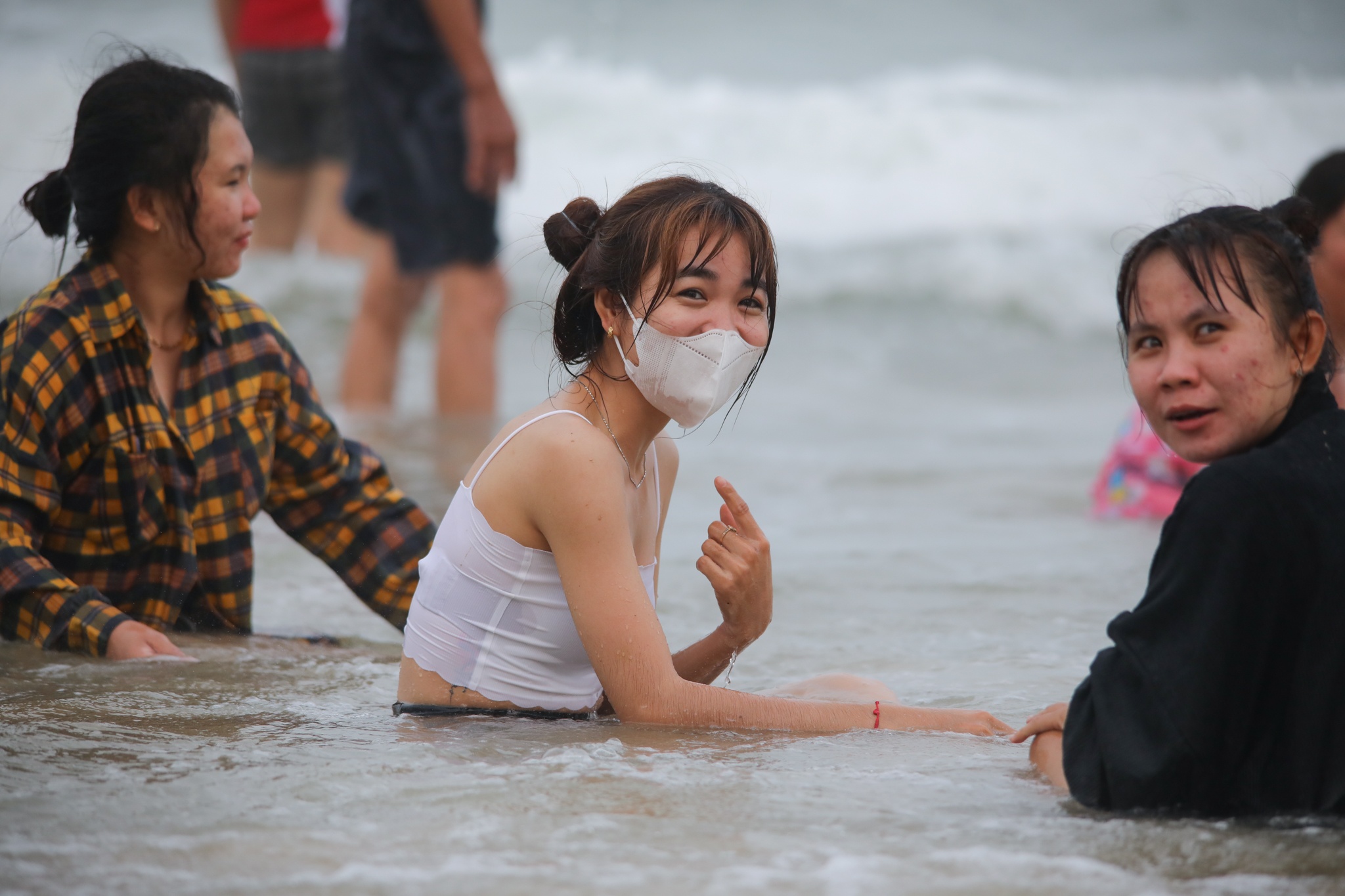 Bien Vung Tau dong kin khach ngay le anh 6