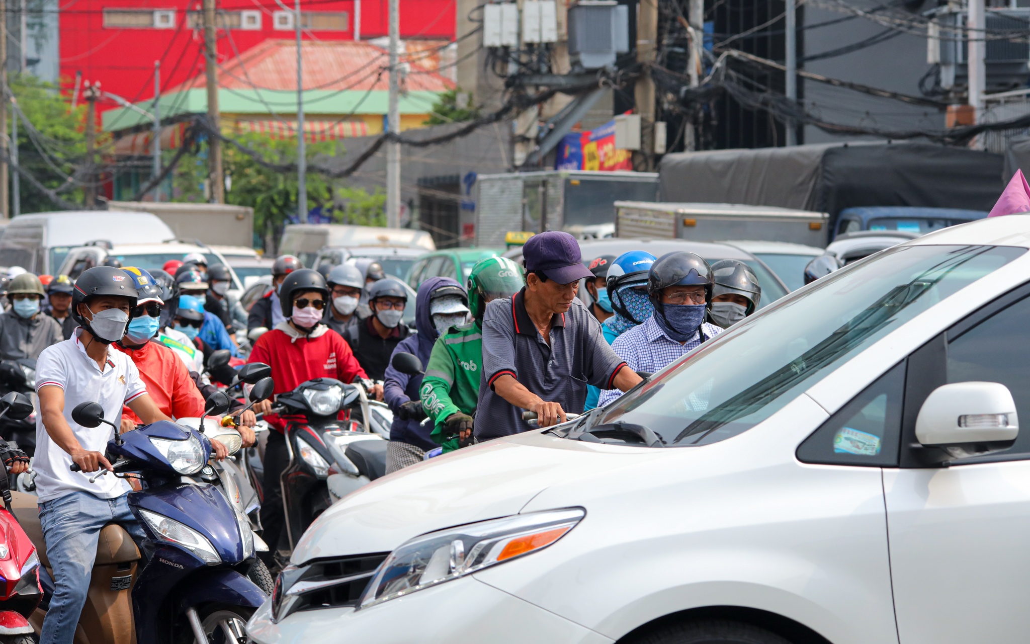 ket xe keo dai tai TP.HCM sau le anh 13