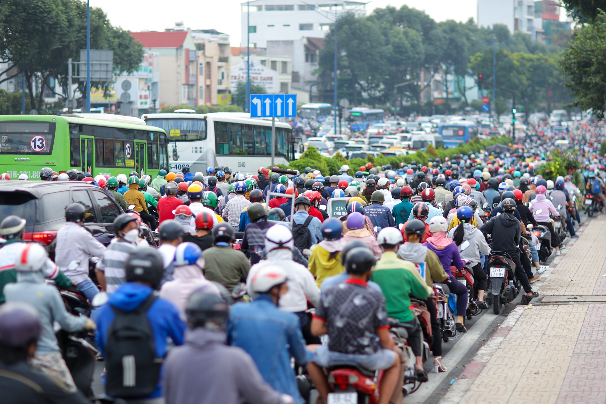 ket xe keo dai tai TP.HCM sau le anh 3