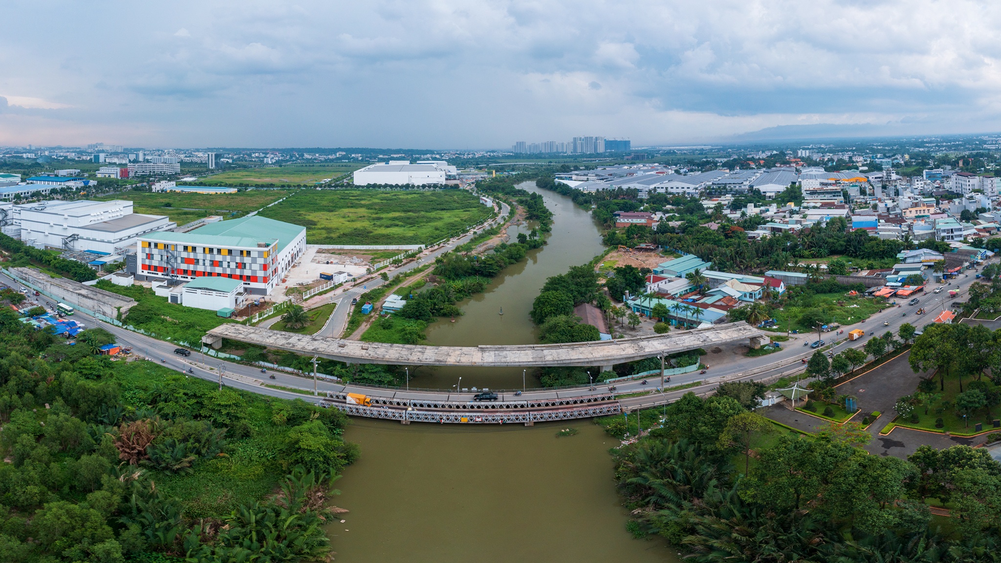Ba cay cau dang do TP Thu Duc anh 7