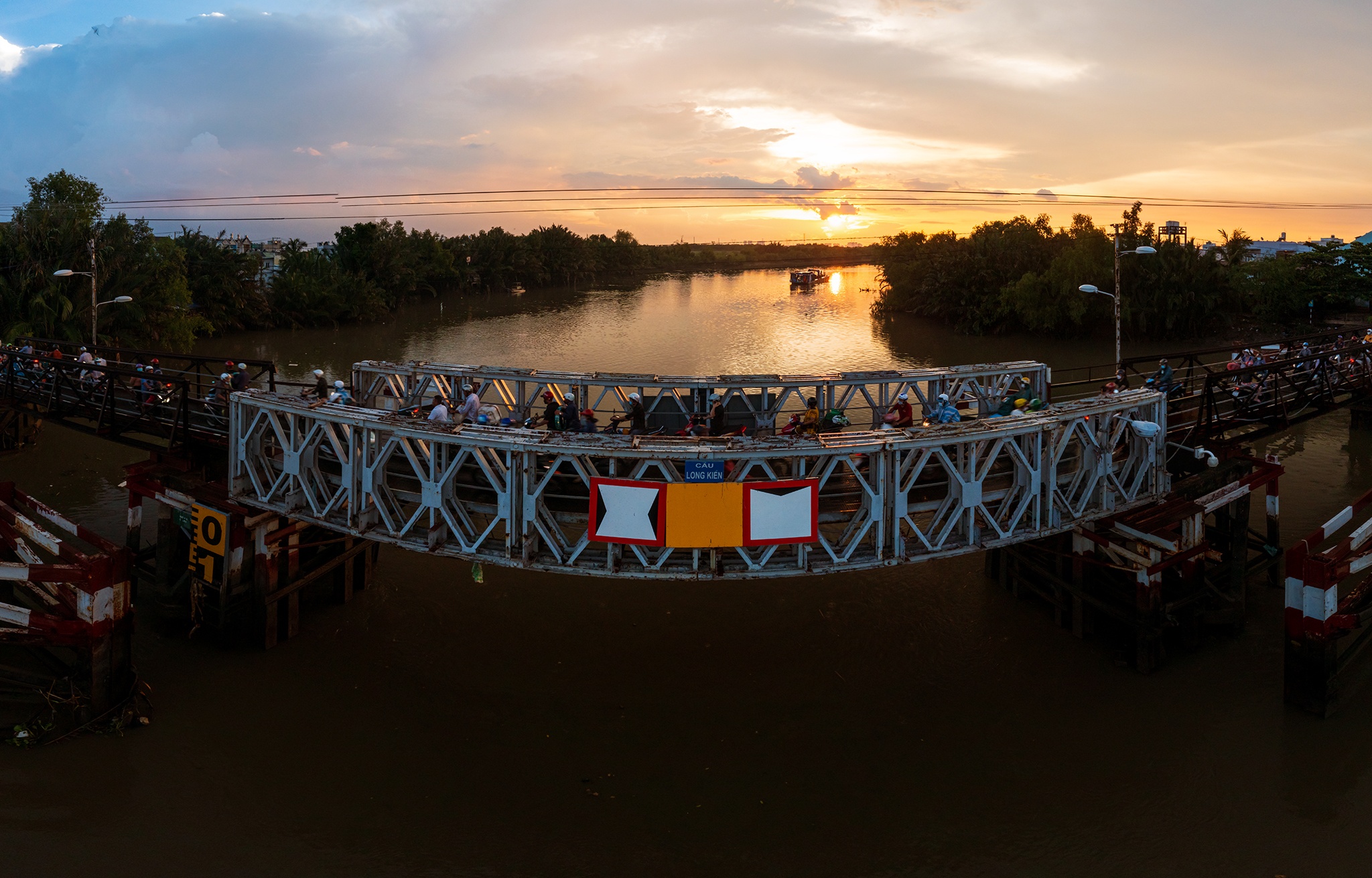 cau long kieng anh 11