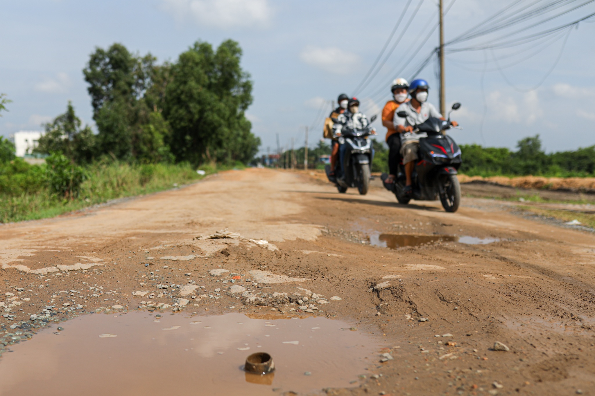 Hang nghin can ho bo hoang o TP.HCM anh 4