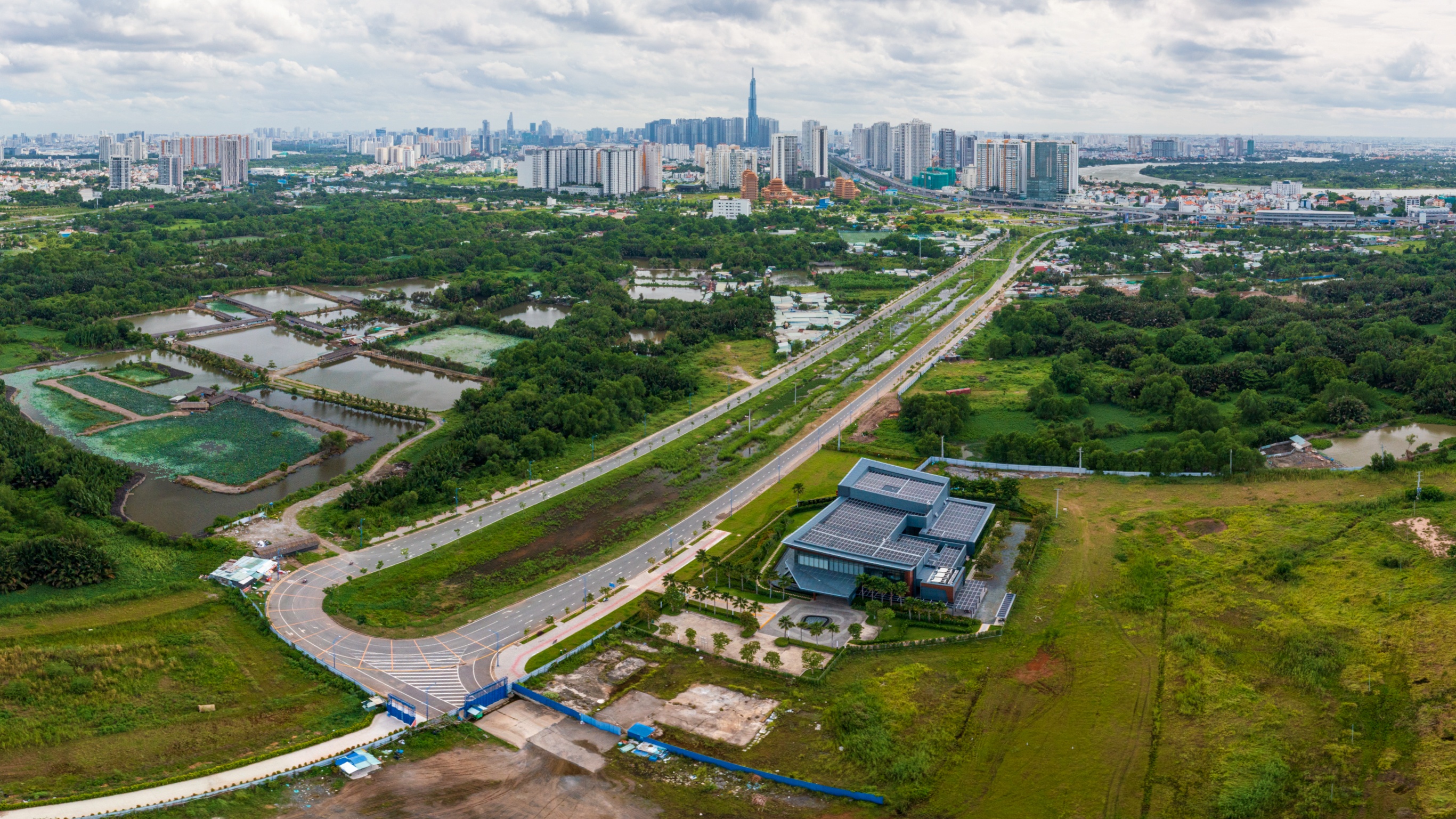 Khu lien hop The thao Rach Chiec bo hoang anh 1