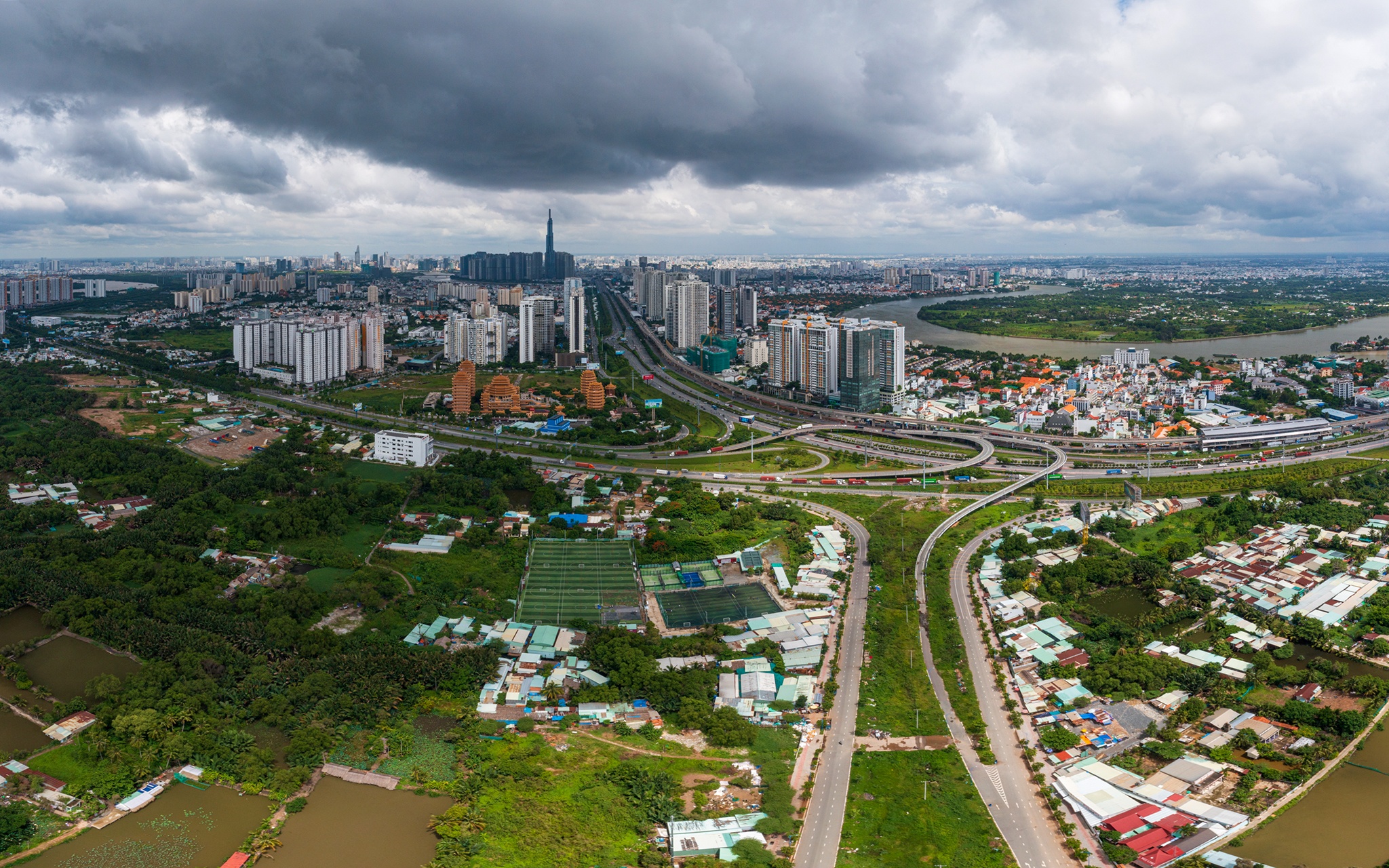 Khu lien hop The thao Rach Chiec bo hoang anh 12