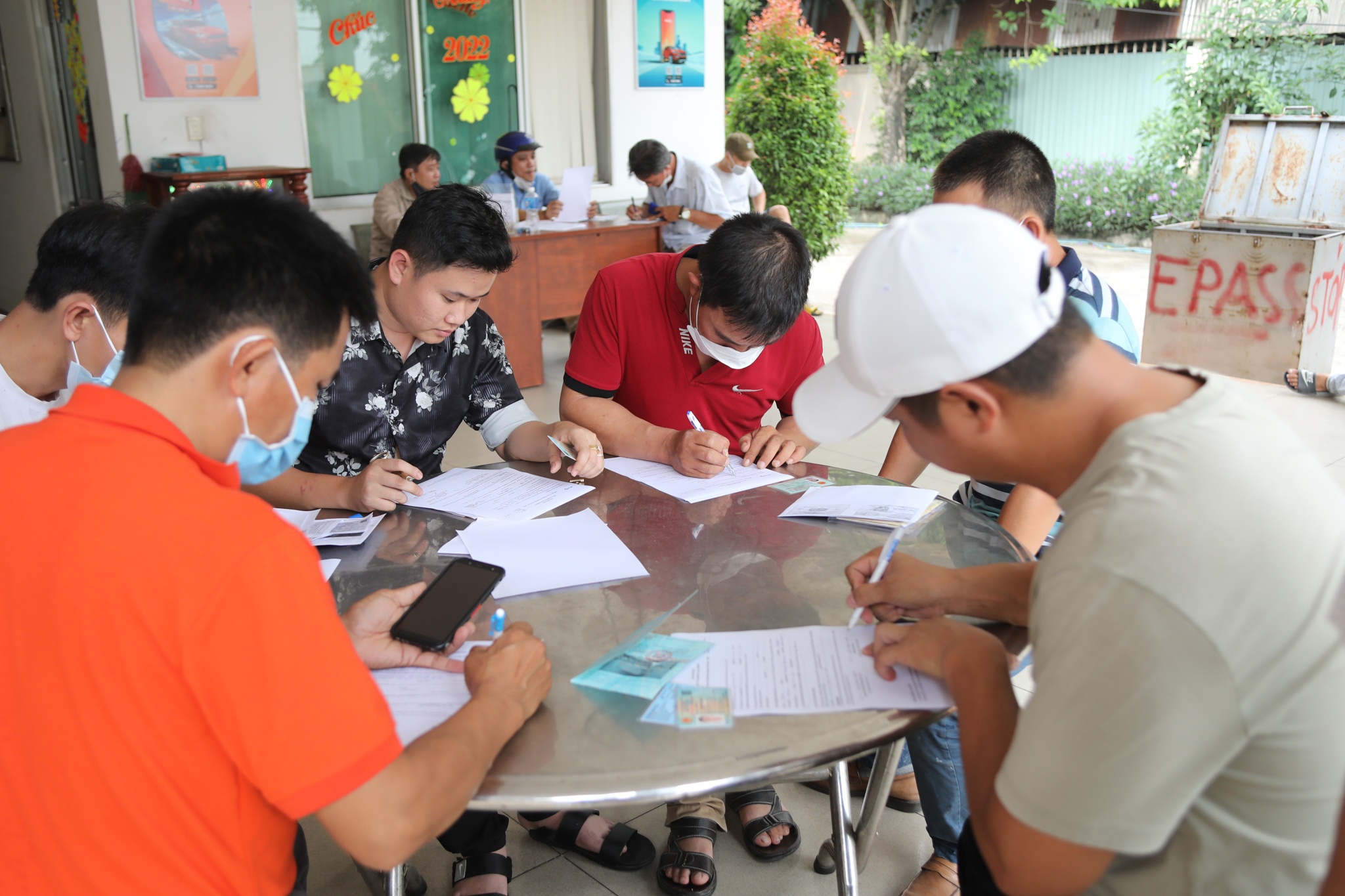 tai xe di hang tram km huy the Epass anh 6