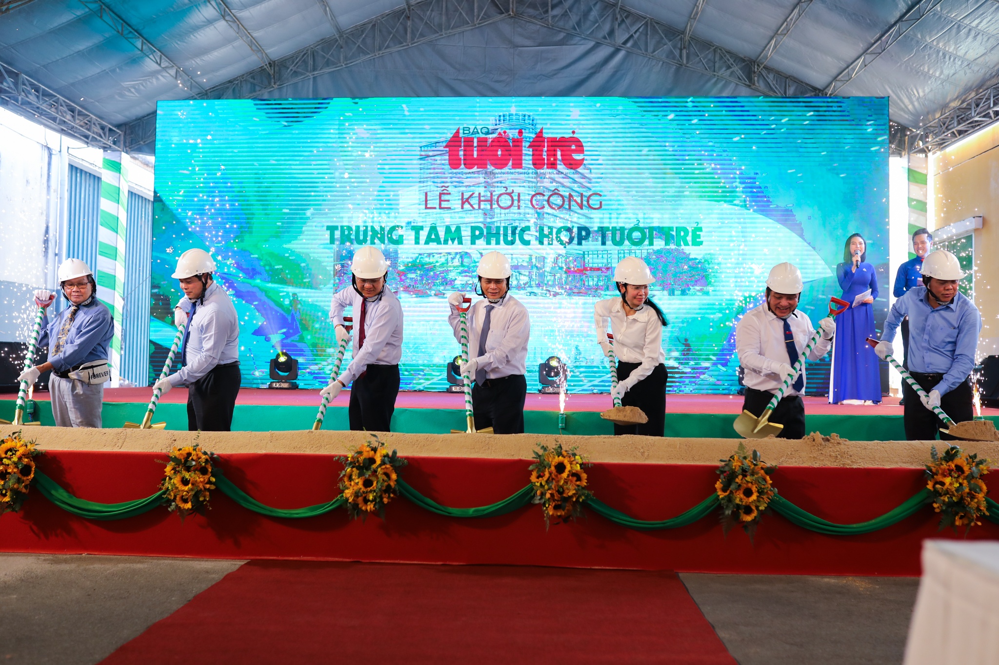 bao tuoi tre 300 ty anh 1