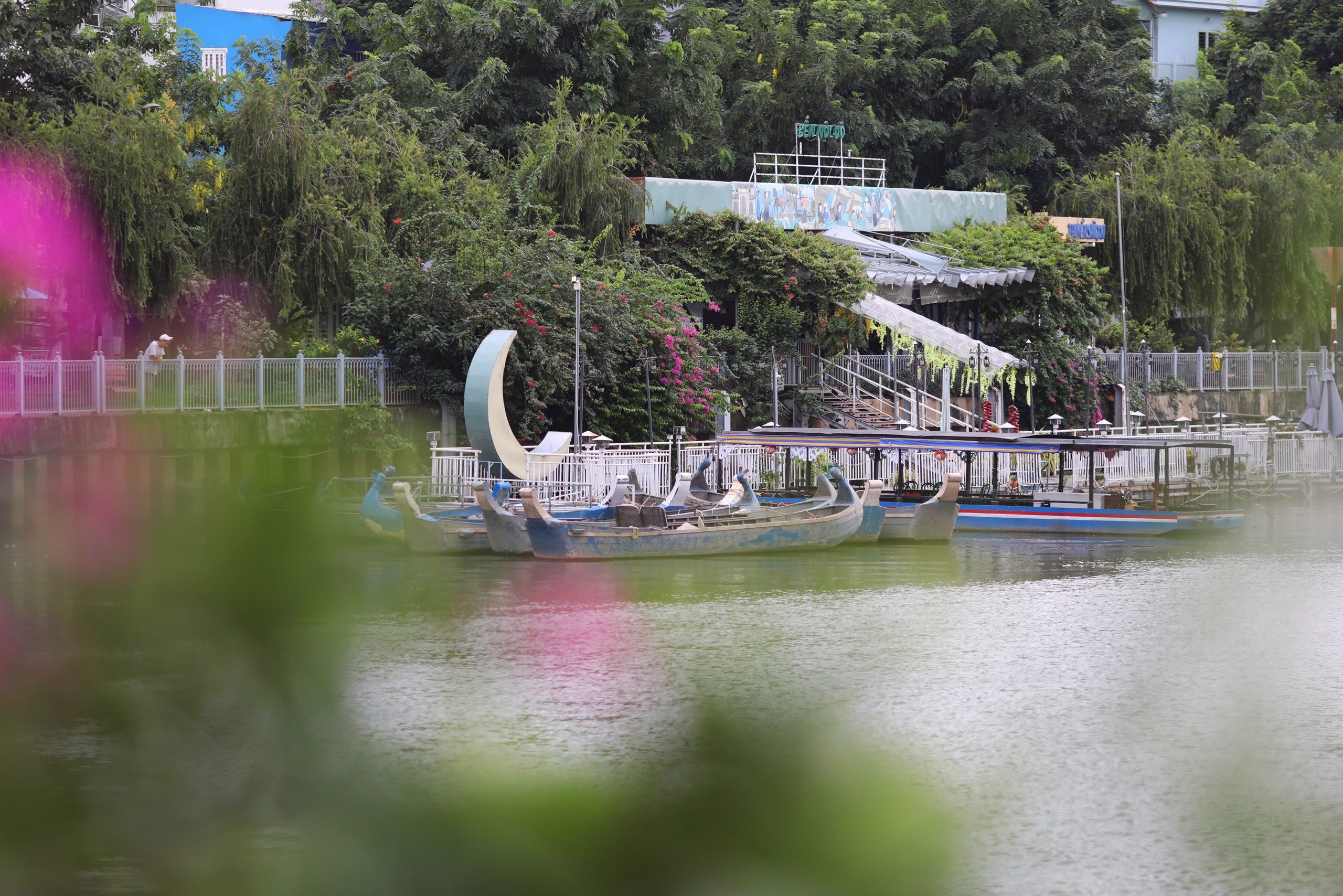 de xuat pho am thuc anh 6