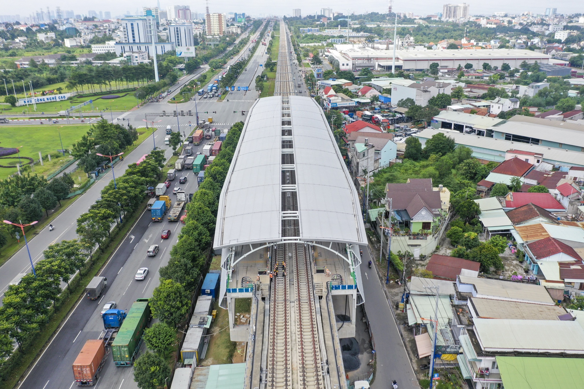 ga khu cong nghe cao anh 1