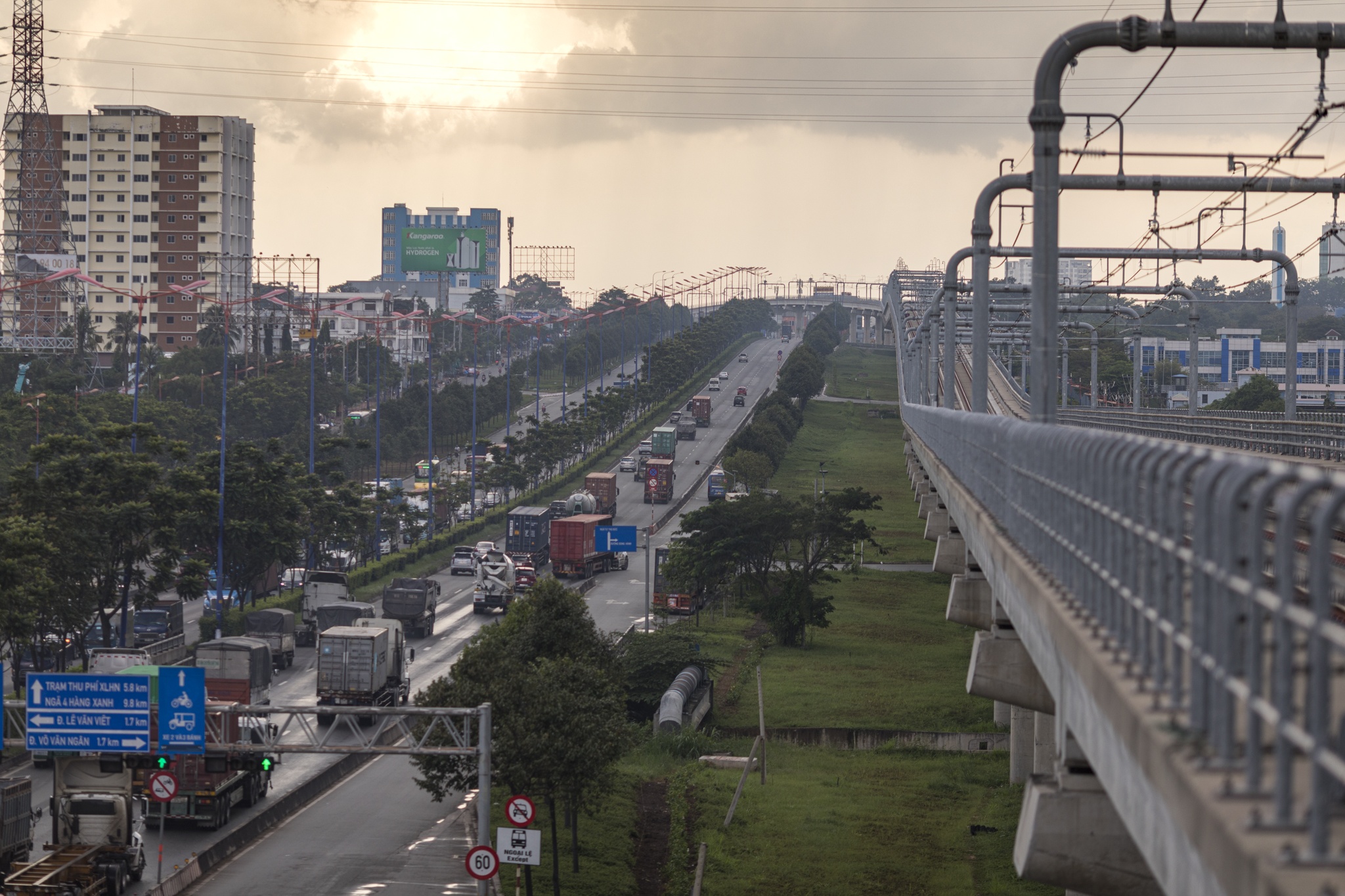 ga khu cong nghe cao anh 9
